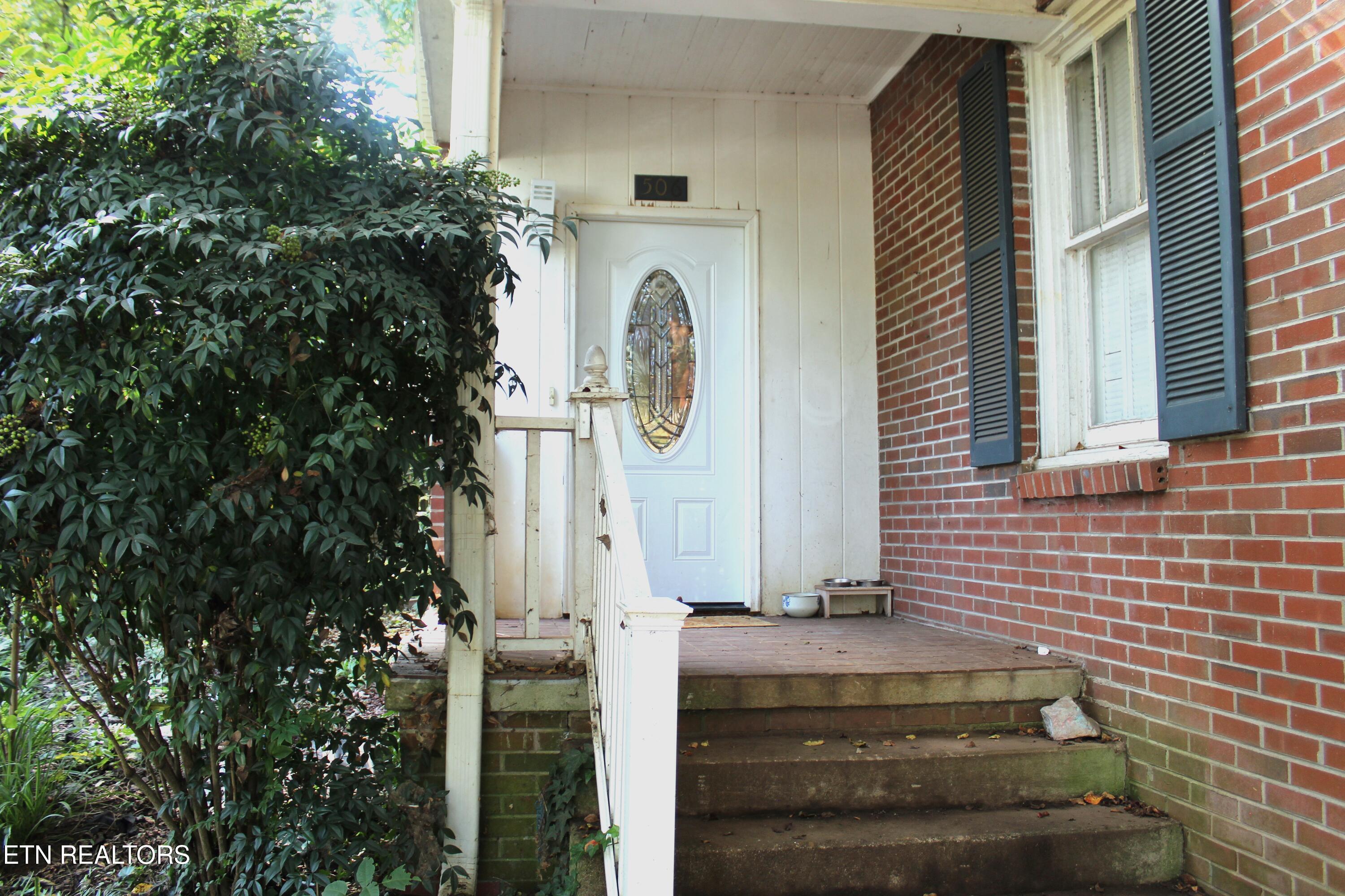 506 Wharf Street Loudon TN 37774
