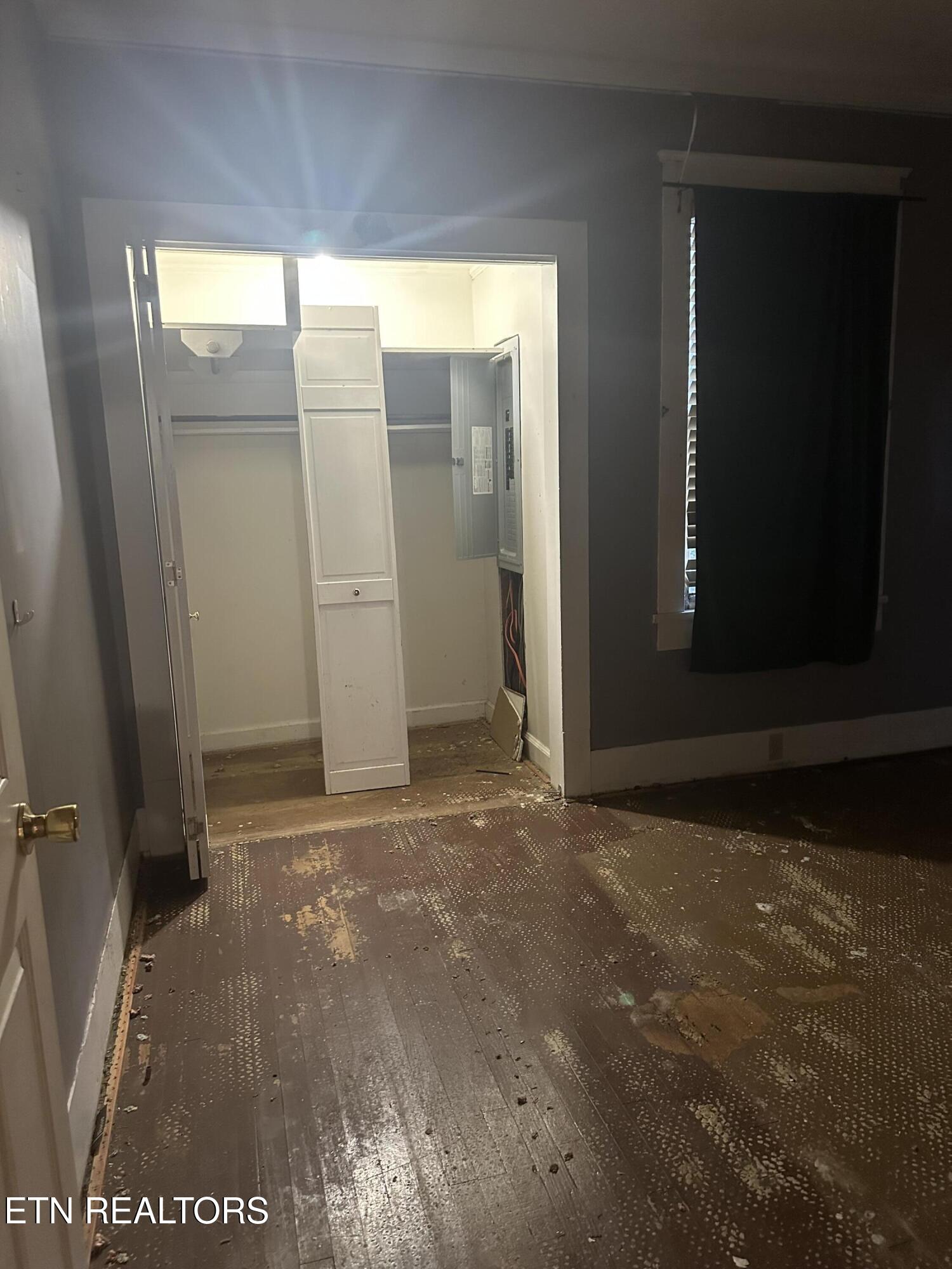 506 Wharf Street Loudon TN 37774