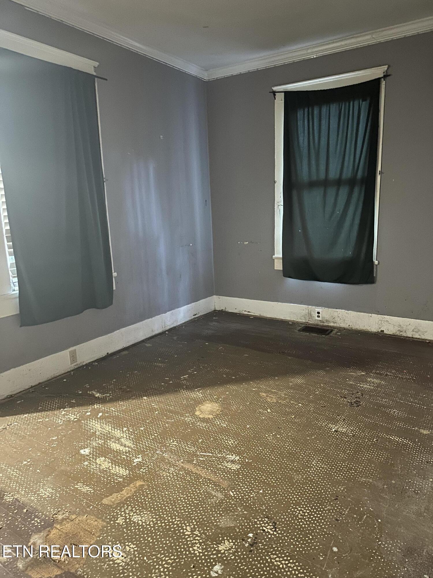 506 Wharf Street Loudon TN 37774