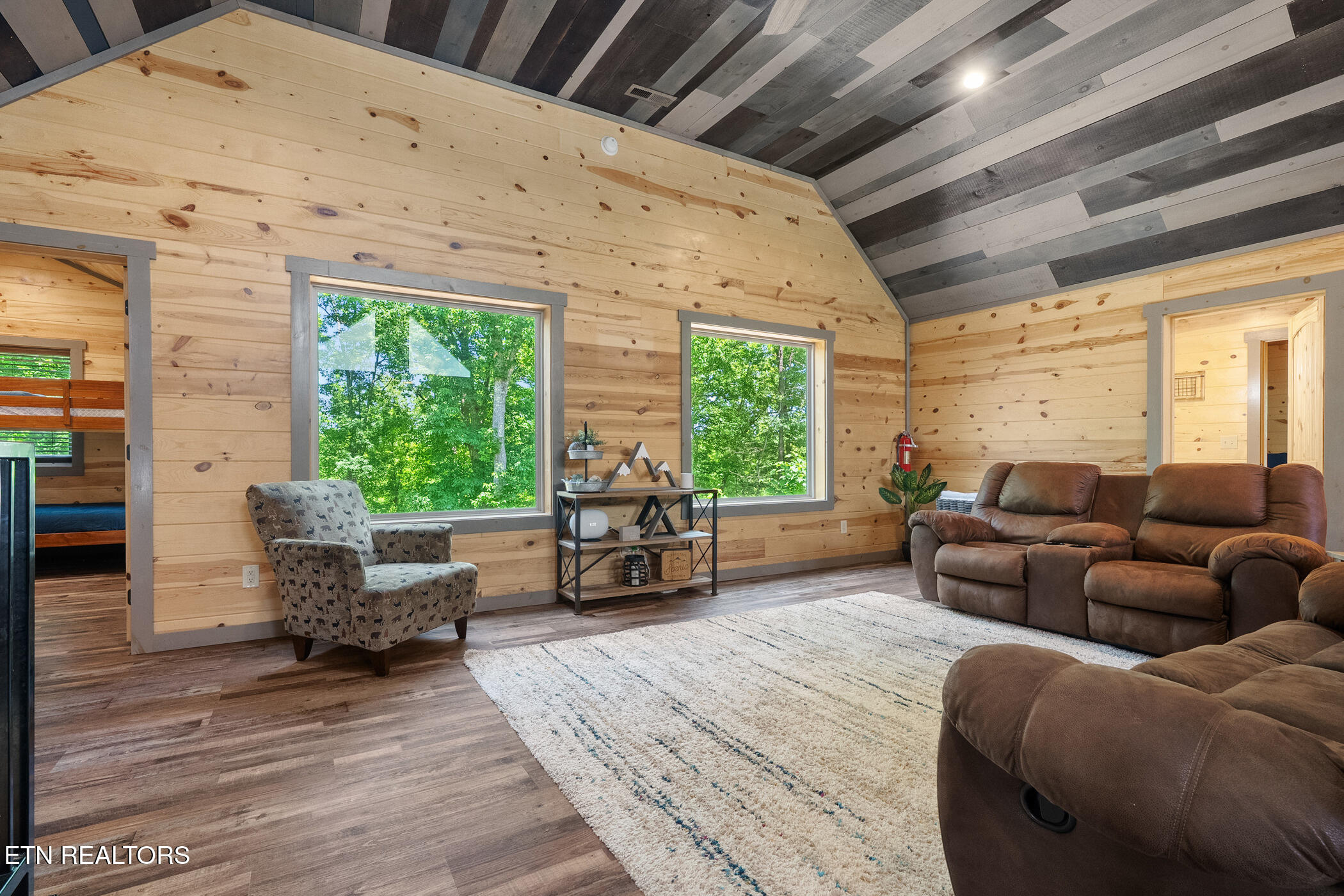 2612 Cloud View Drive Sevierville TN 37862