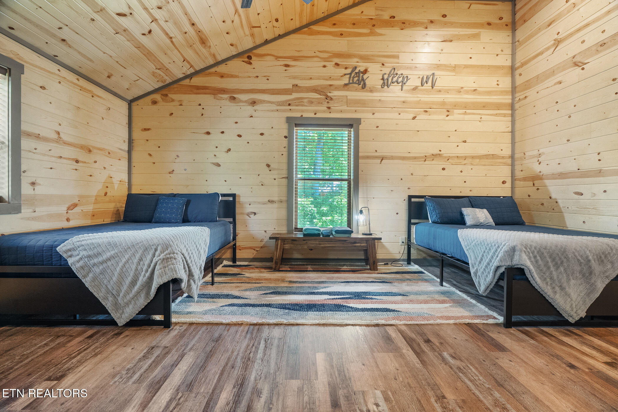 2612 Cloud View Drive Sevierville TN 37862