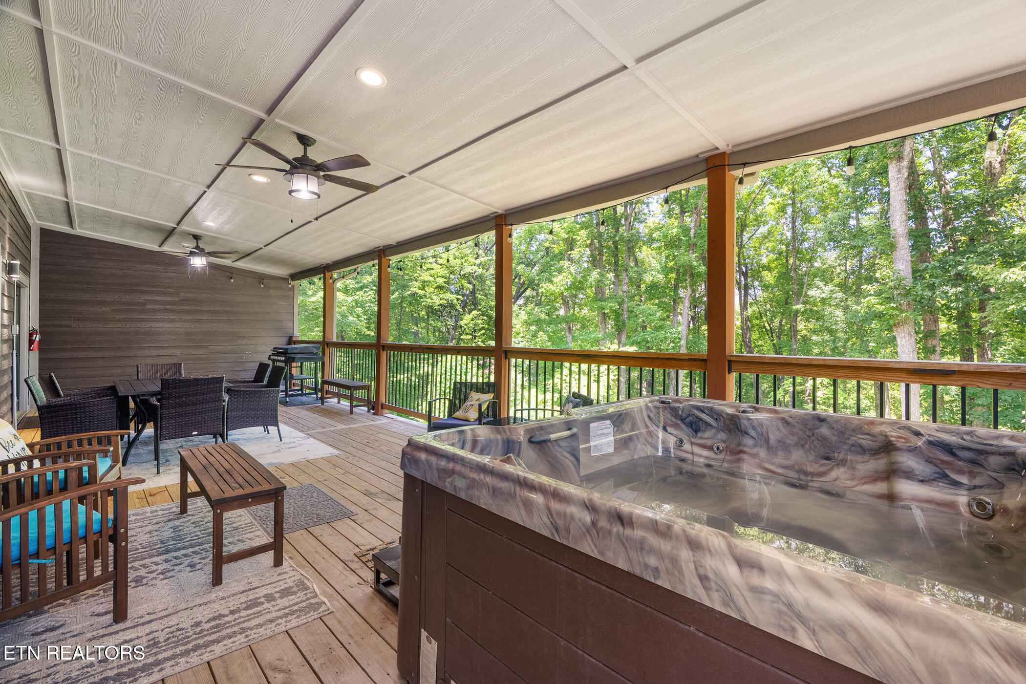 2612 Cloud View Drive Sevierville TN 37862
