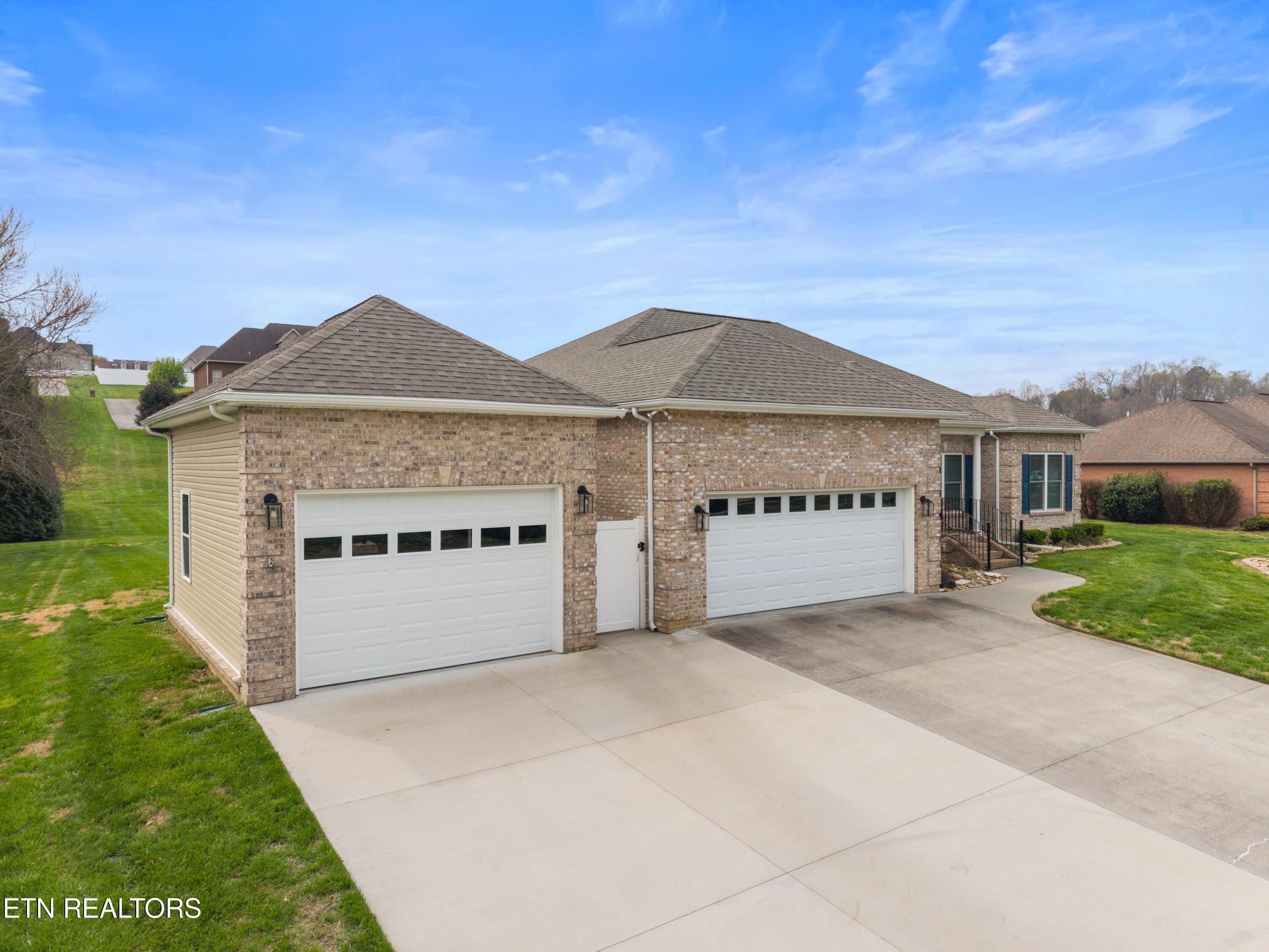 1410 River Run Circle Sevierville TN 37876