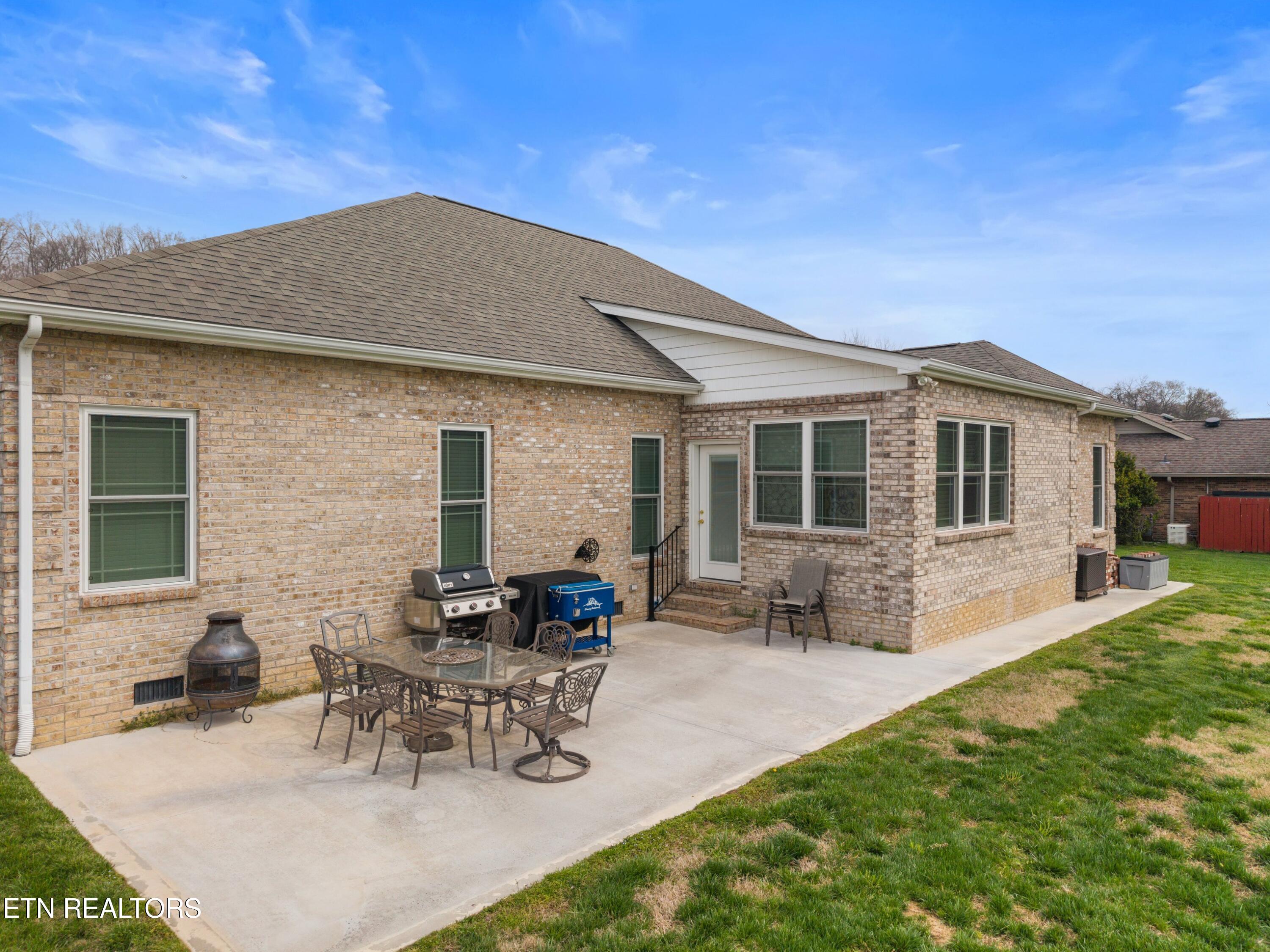 1410 River Run Circle Sevierville TN 37876