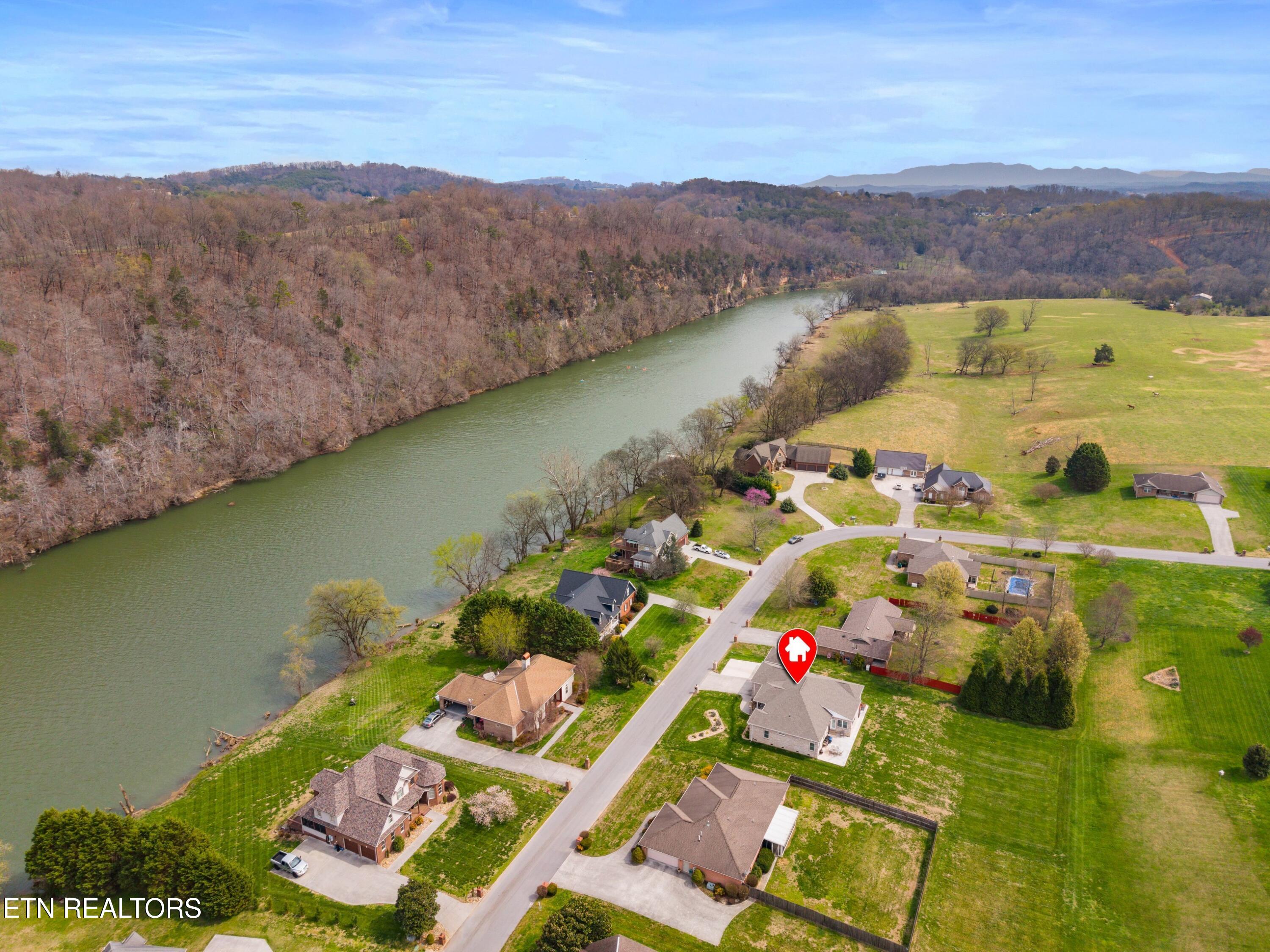 1410 River Run Circle Sevierville TN 37876