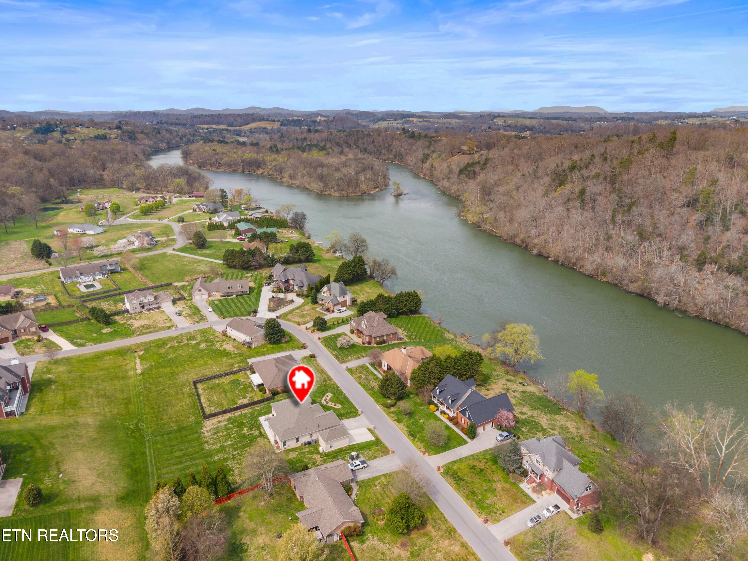 1410 River Run Circle Sevierville TN 37876