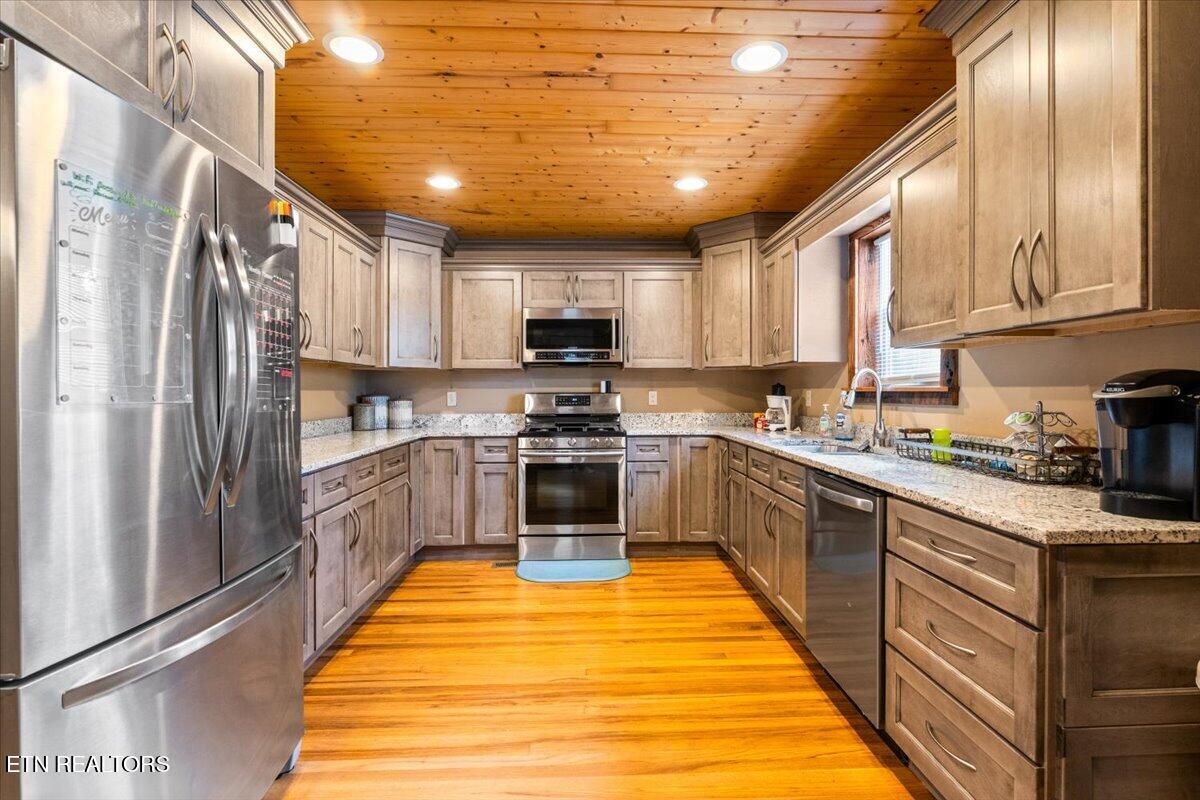 342 Chimney Rock Lane Lafollette TN 37766