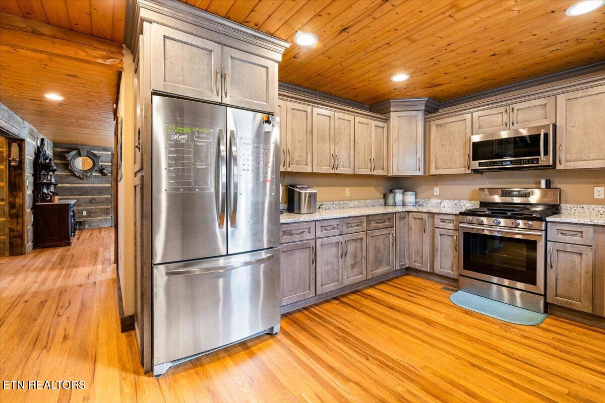 342 Chimney Rock Lane Lafollette TN 37766