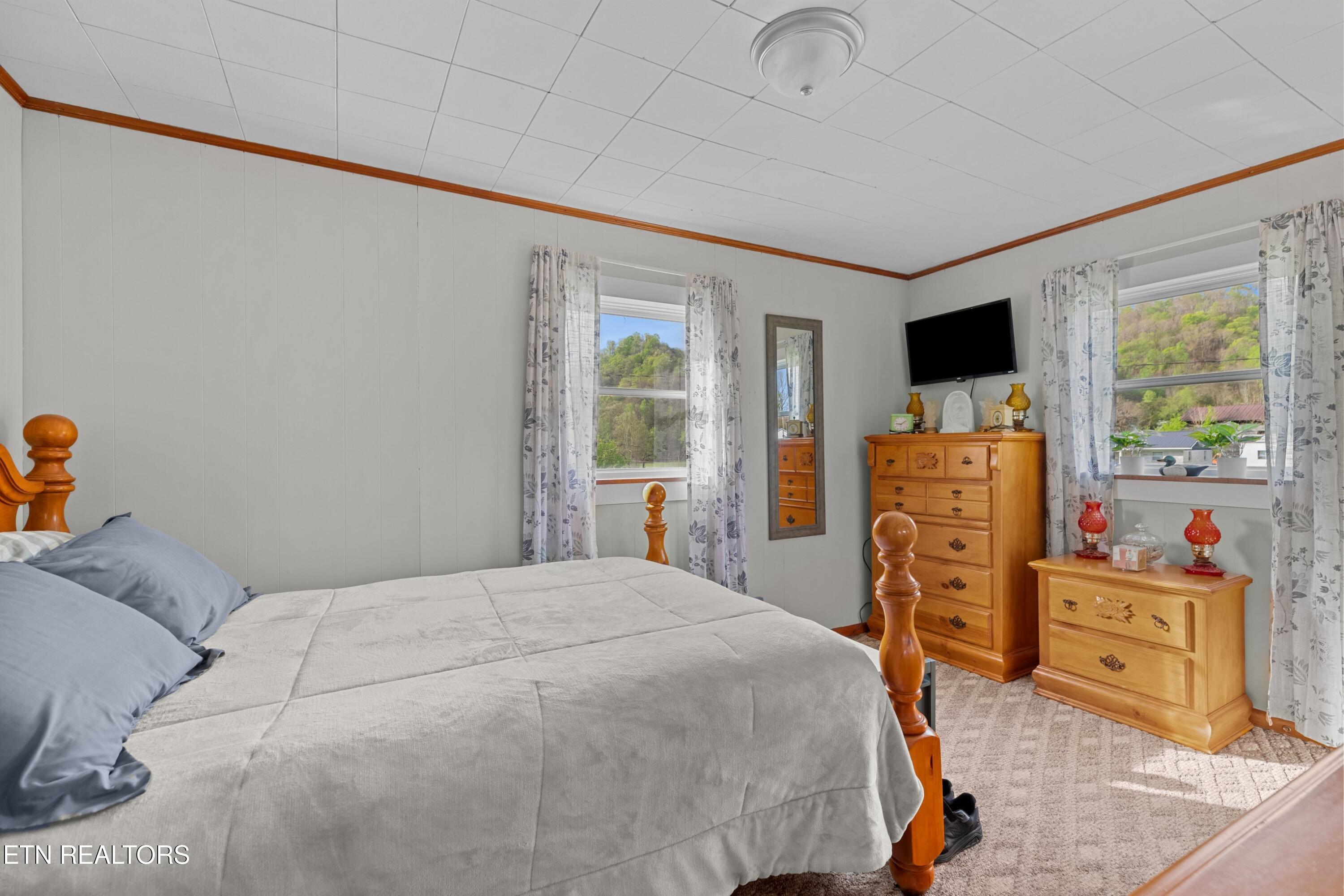 2846 Back Valley Road Sneedville TN 37869