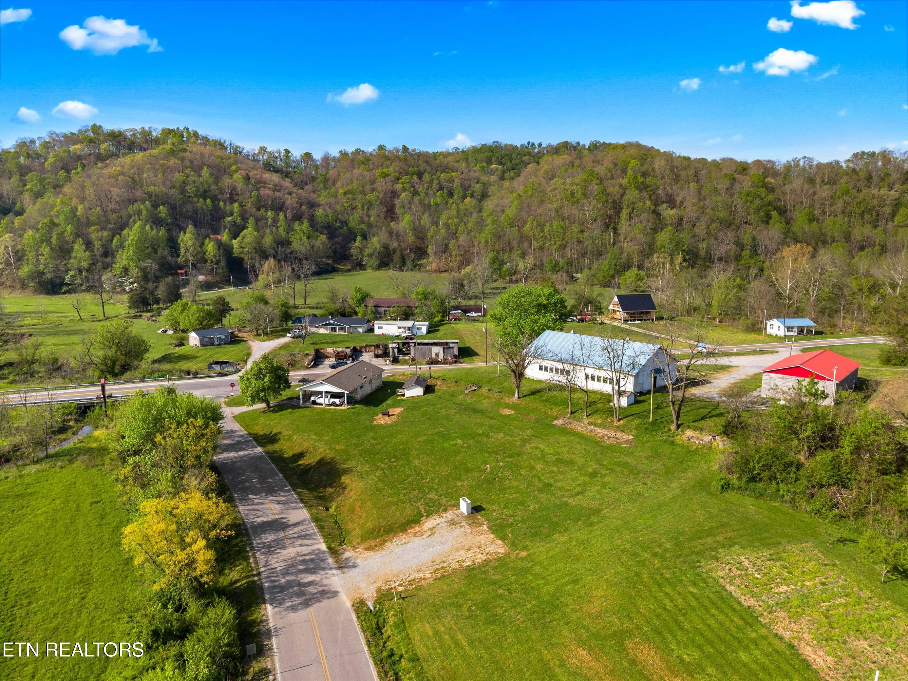 2846 Back Valley Road Sneedville TN 37869