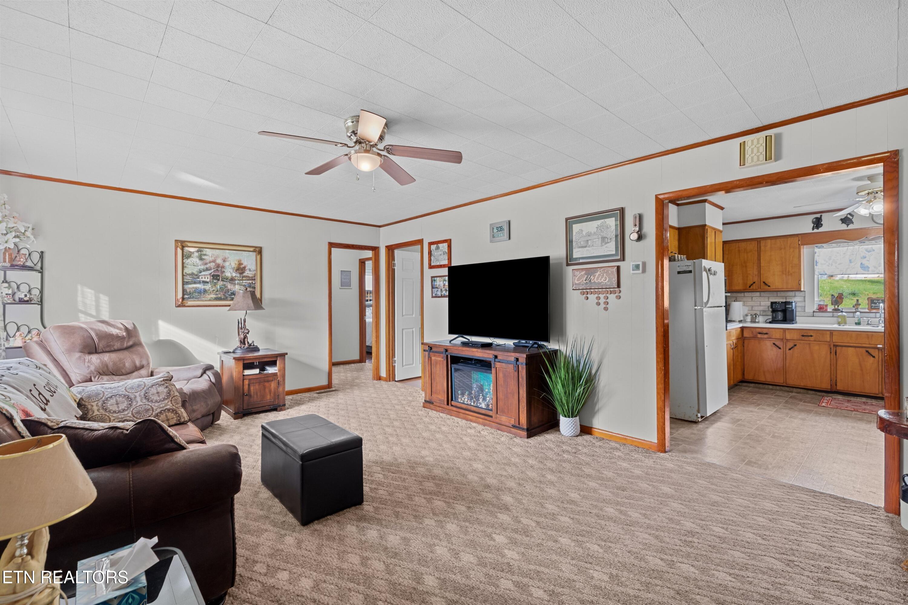 2846 Back Valley Road Sneedville TN 37869