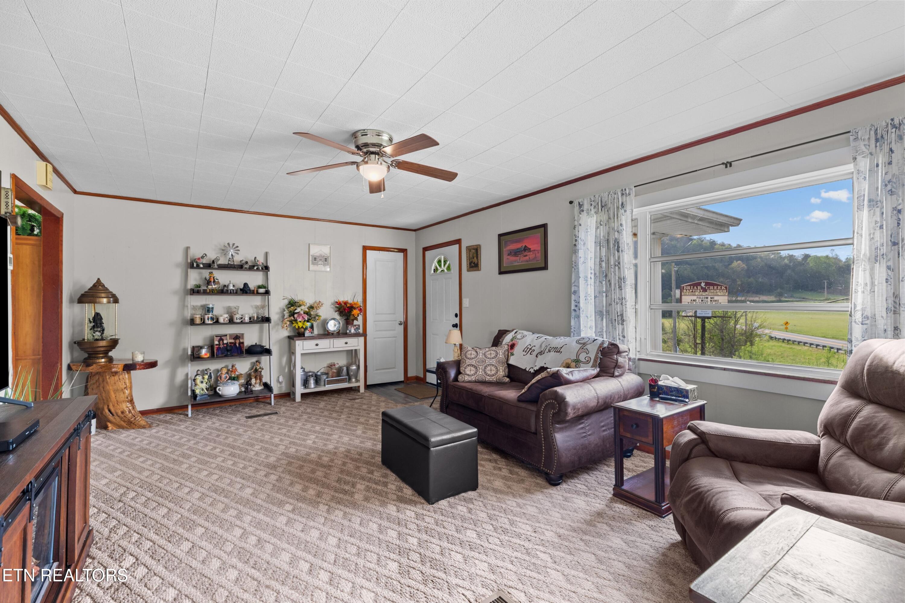 2846 Back Valley Road Sneedville TN 37869