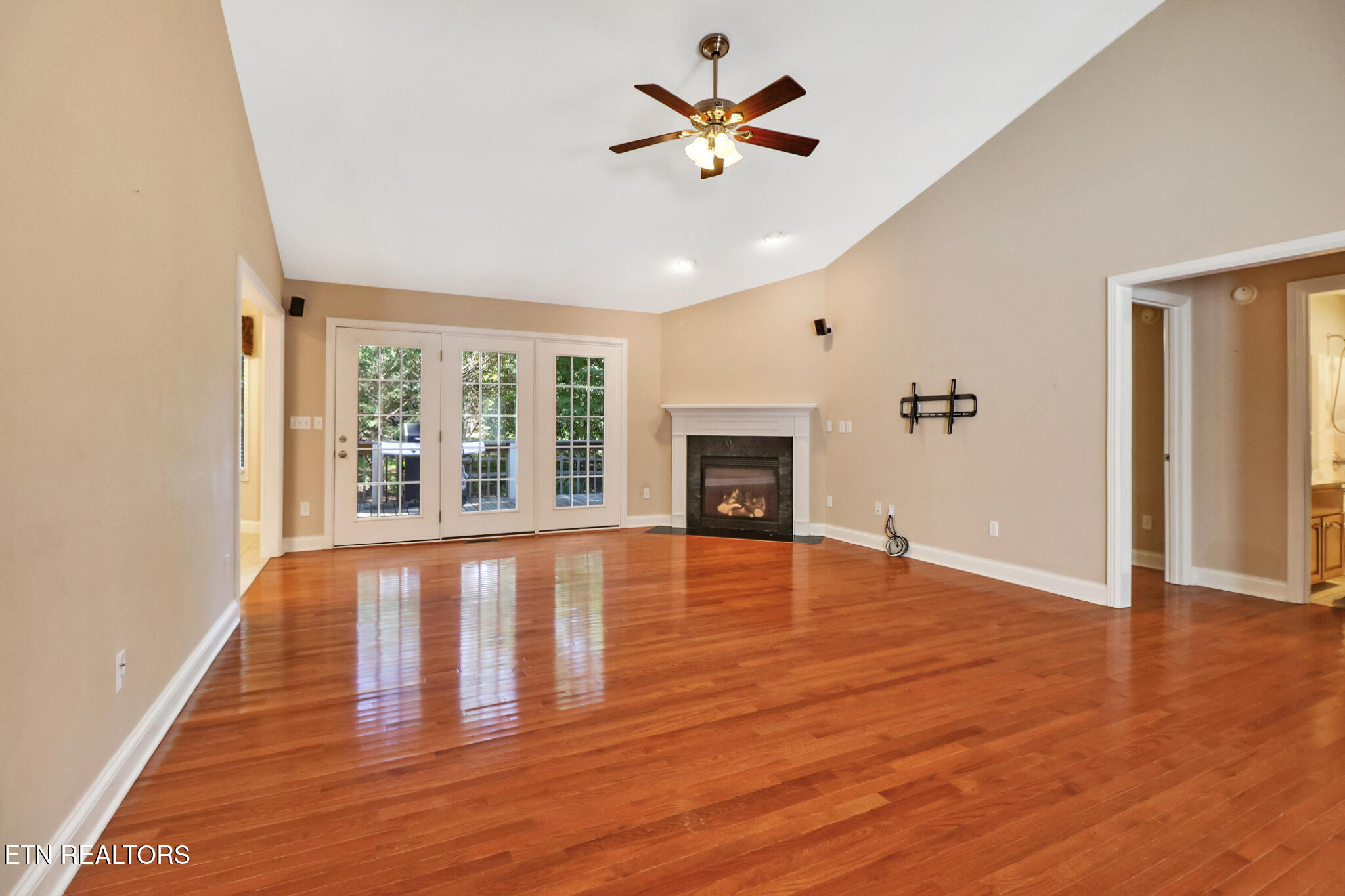 157 Cromwell Lane Crossville TN 38558