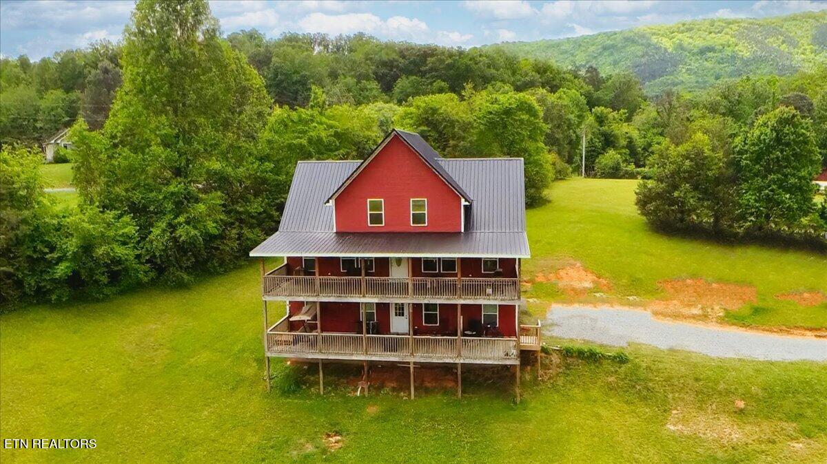 2560 Schisandra Lane Cosby TN 37722