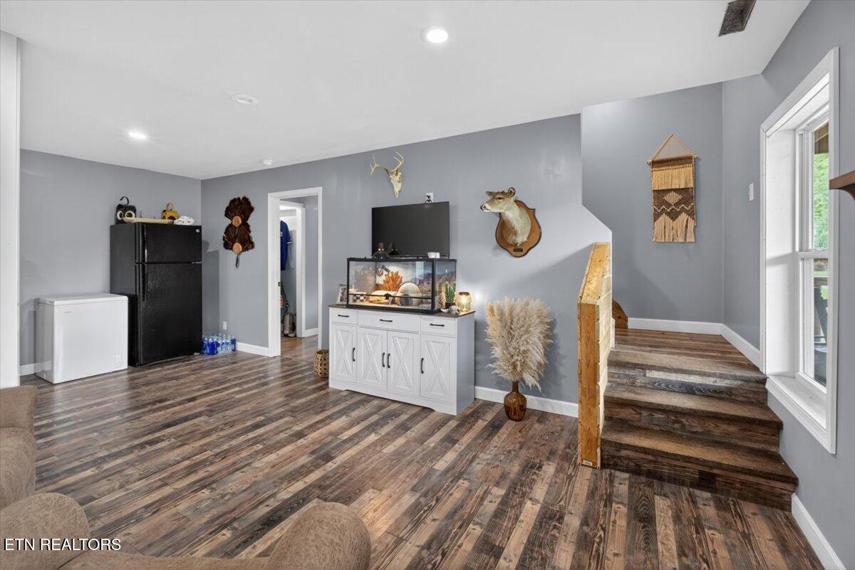 2560 Schisandra Lane Cosby TN 37722
