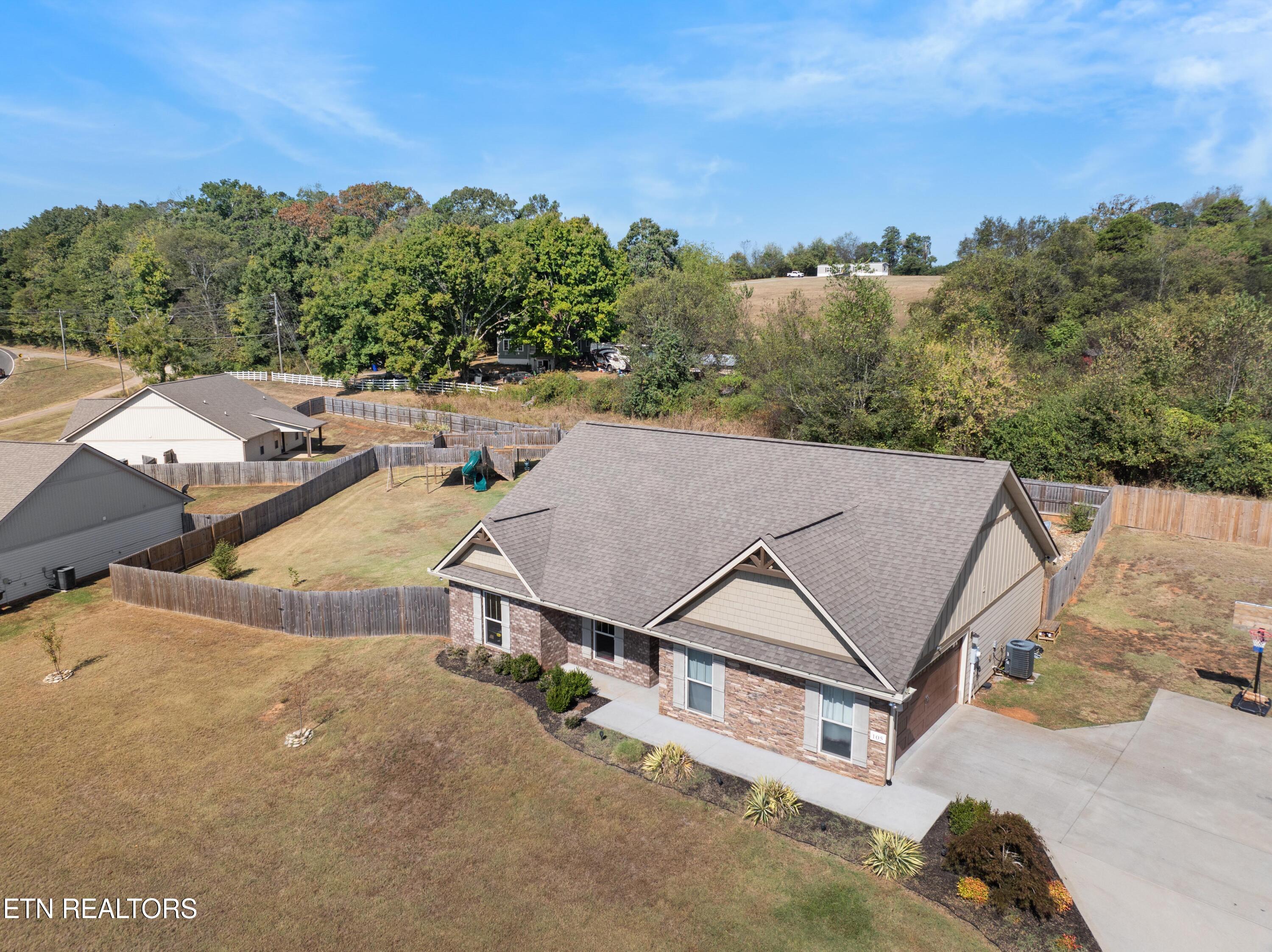 105 Montgomery Farms Drive Friendsville TN 37737