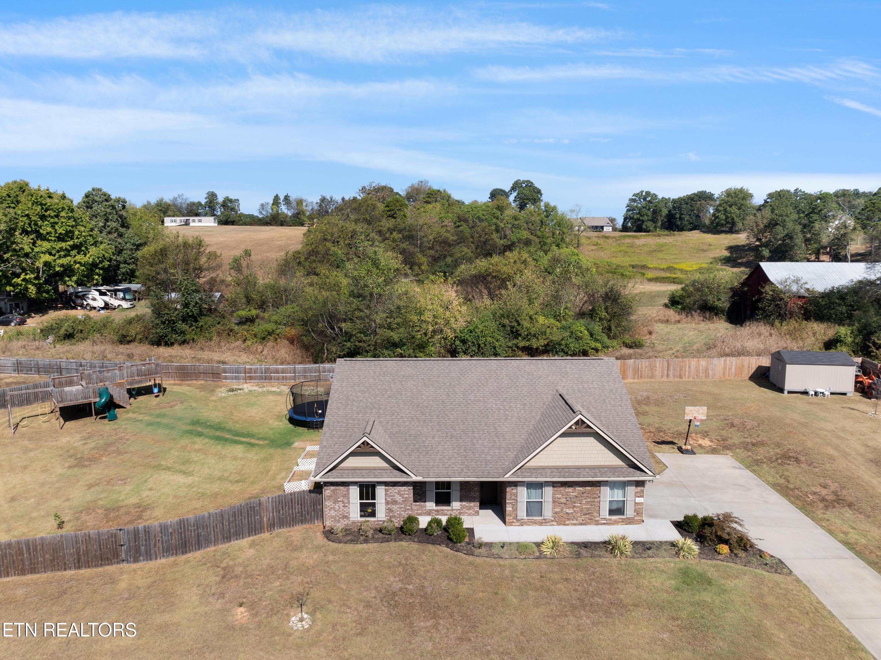 105 Montgomery Farms Drive Friendsville TN 37737