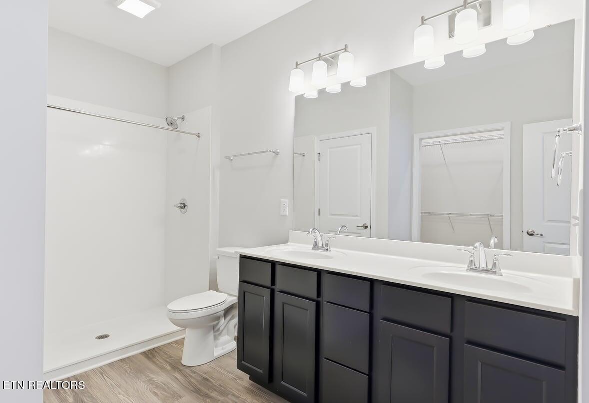 176 Gray Wolf Way Lenoir City TN 37771