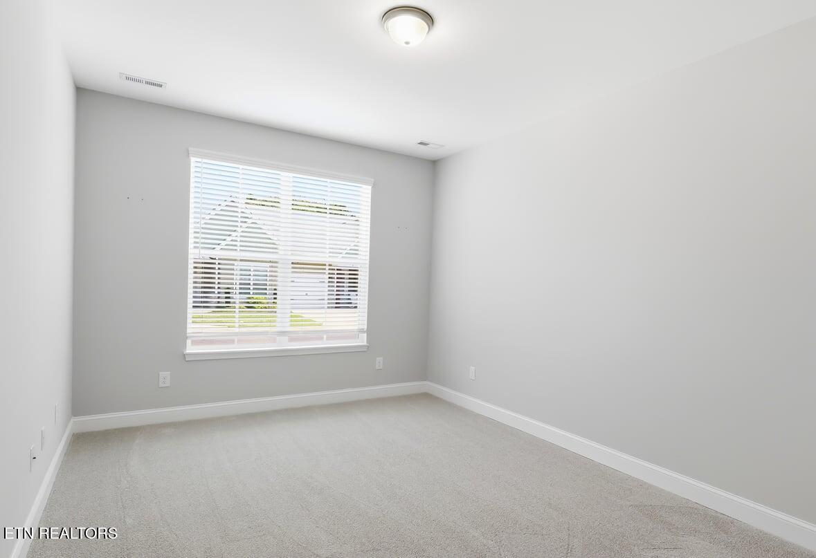 176 Gray Wolf Way Lenoir City TN 37771