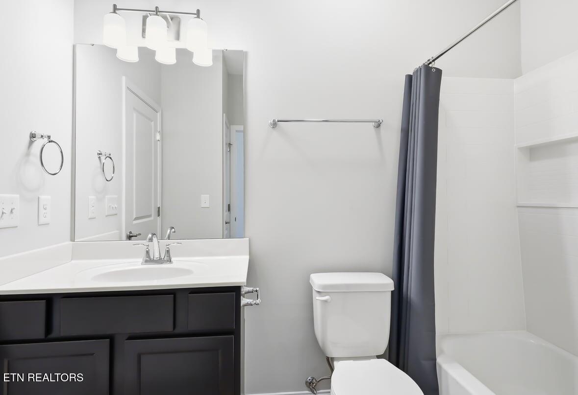 176 Gray Wolf Way Lenoir City TN 37771
