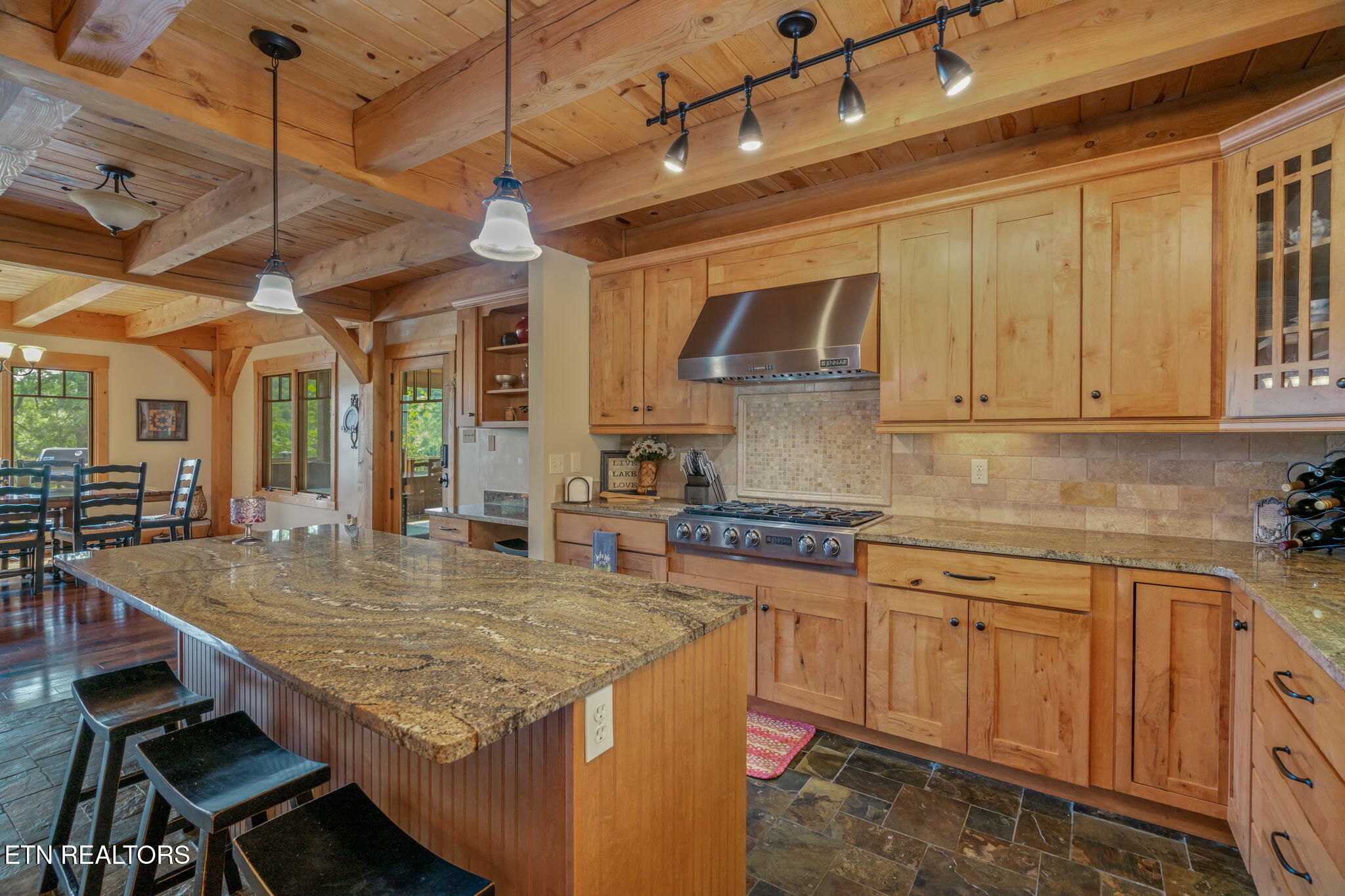 168 Rockfish Point New Tazewell TN 37825