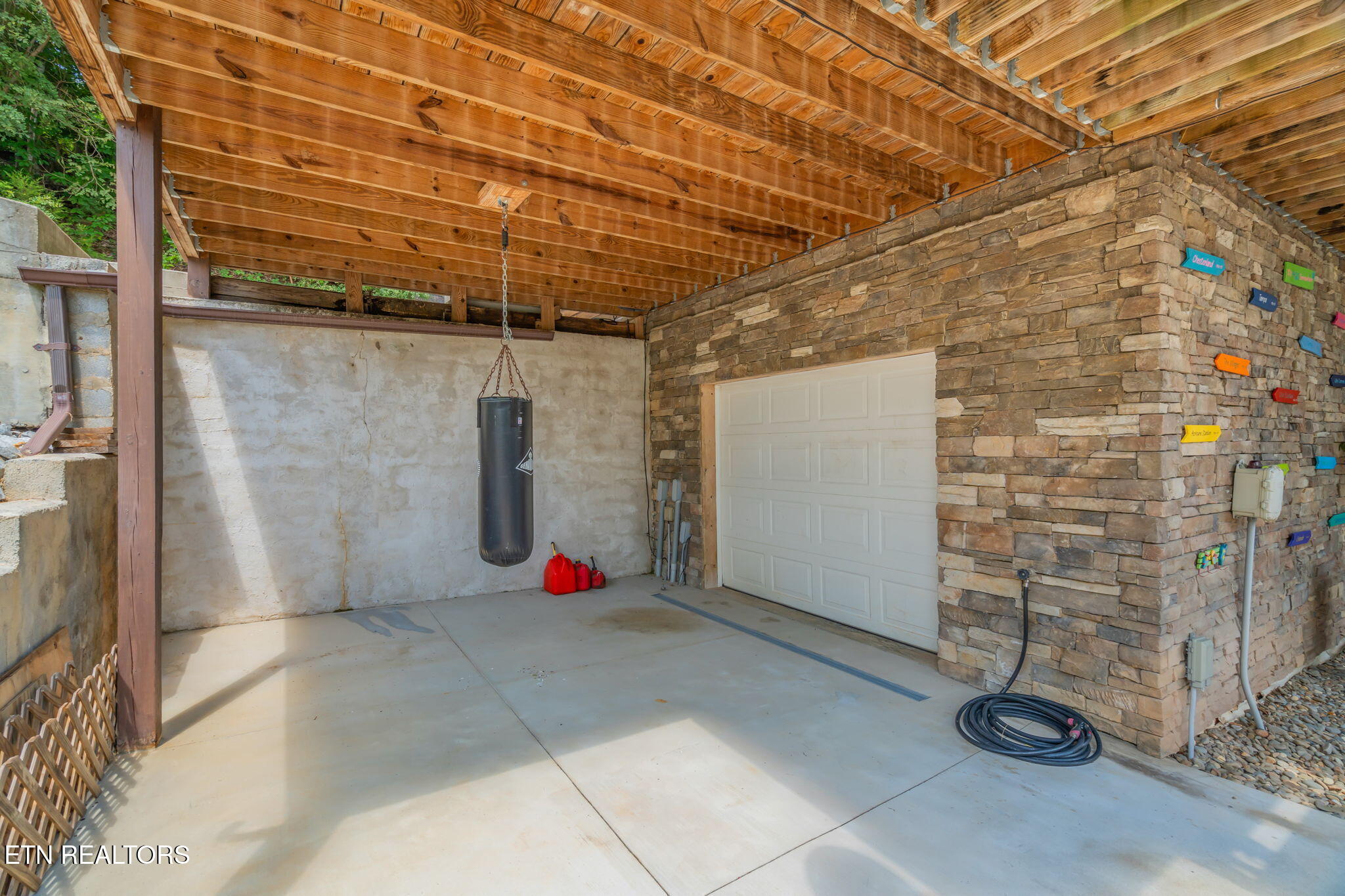 168 Rockfish Point New Tazewell TN 37825