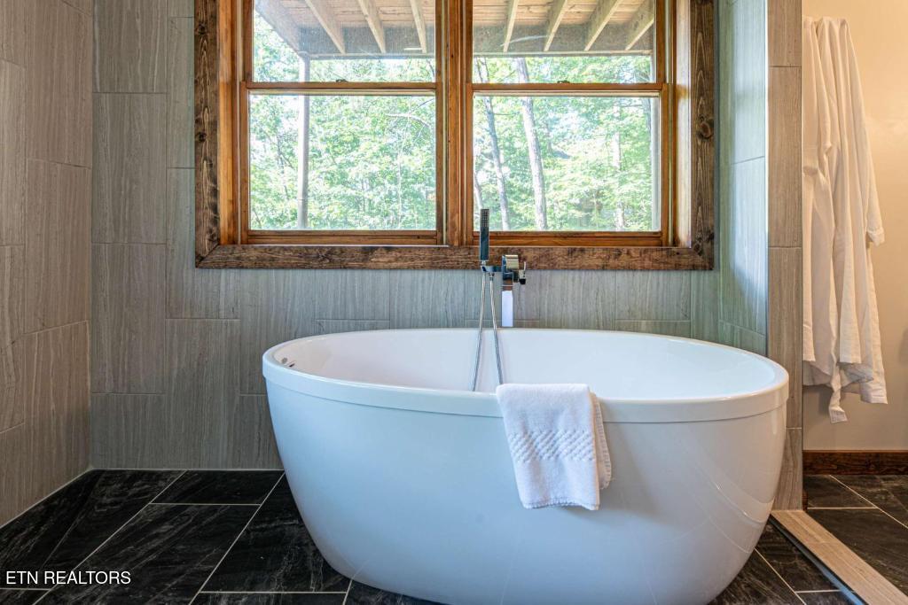 942 Vixen Run Gatlinburg TN 37738