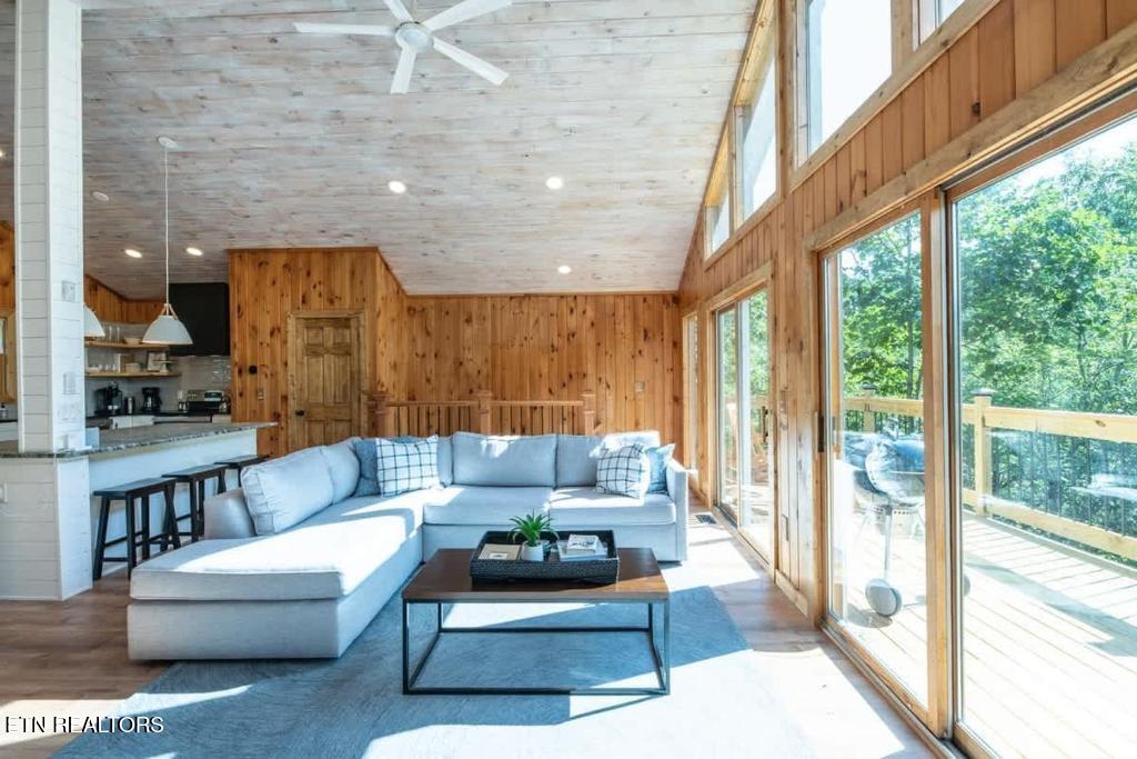 942 Vixen Run Gatlinburg TN 37738