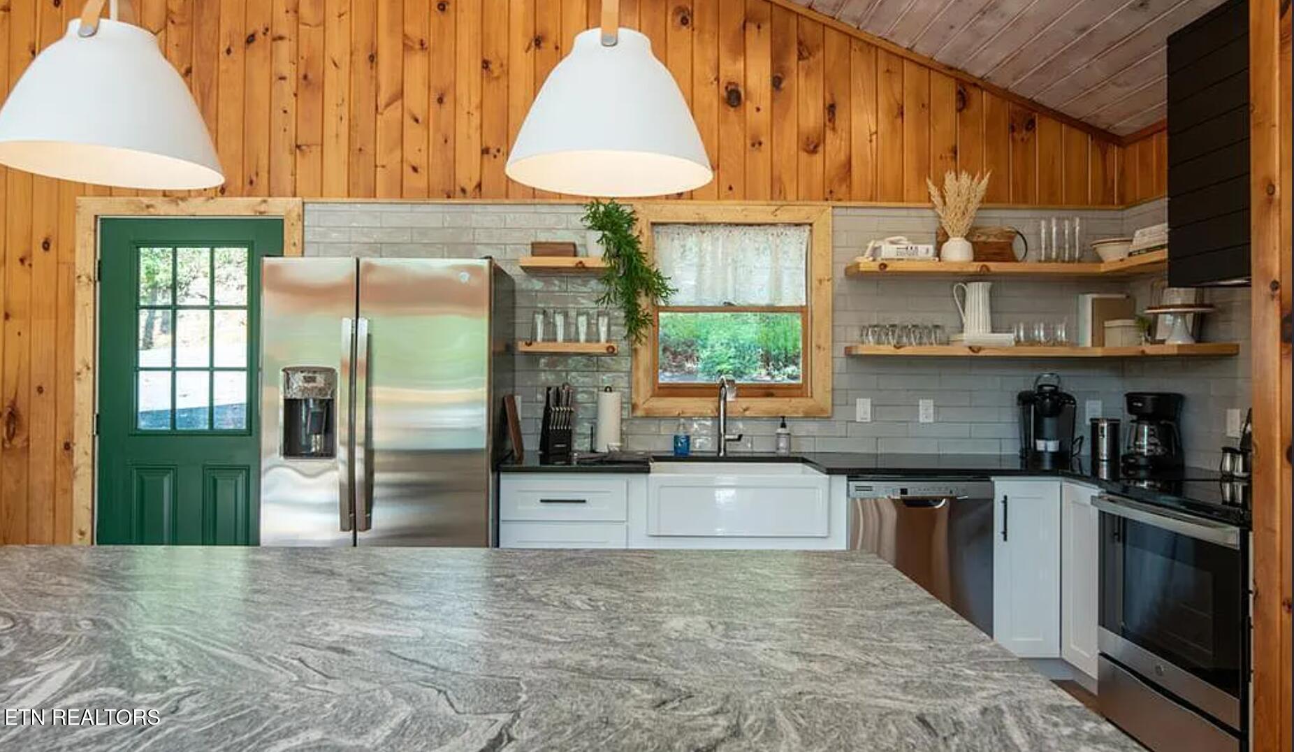 942 Vixen Run Gatlinburg TN 37738