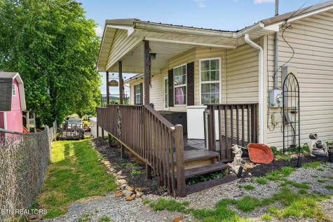 206 E Maple Street Caryville TN 37714