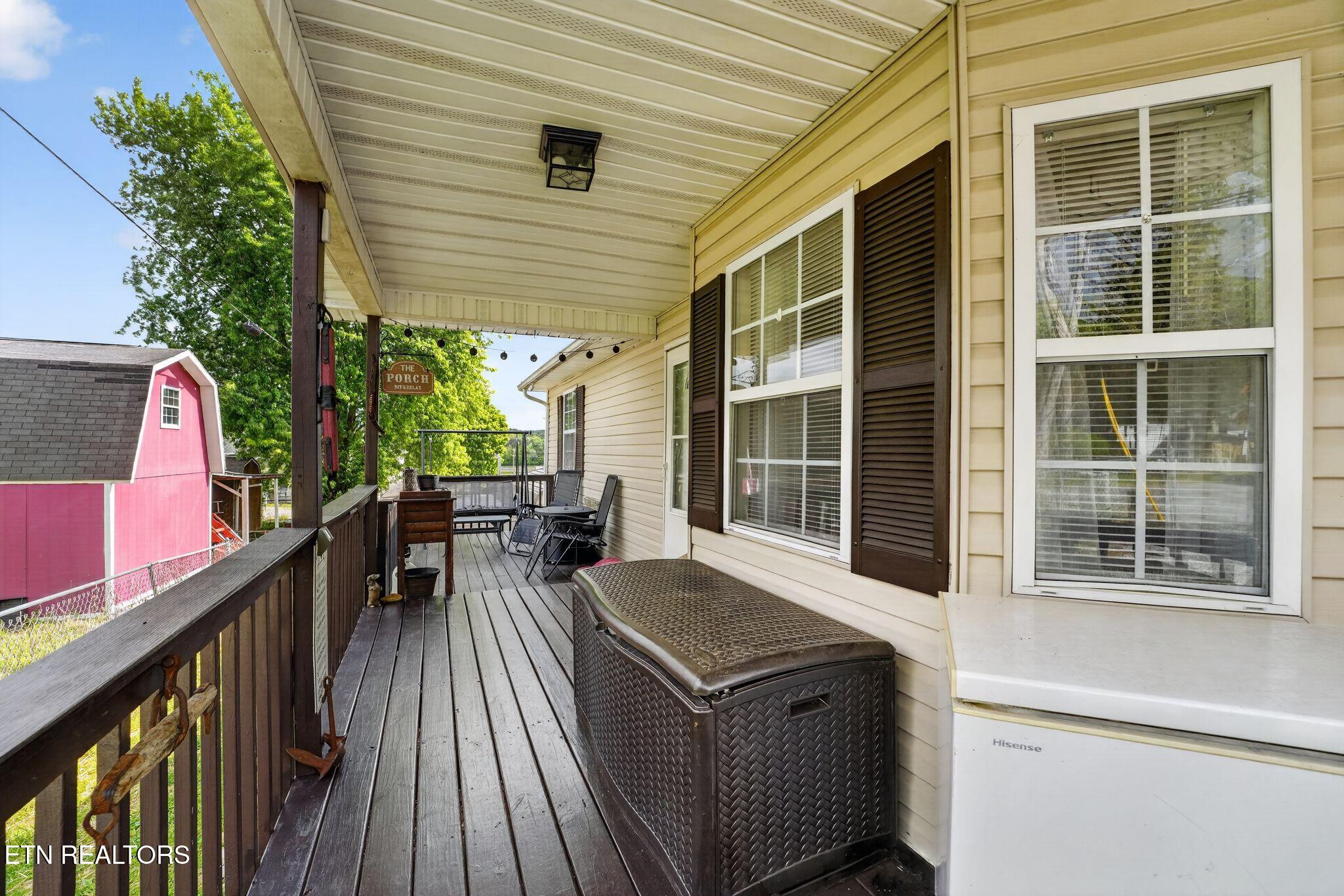 206 E Maple Street Caryville TN 37714