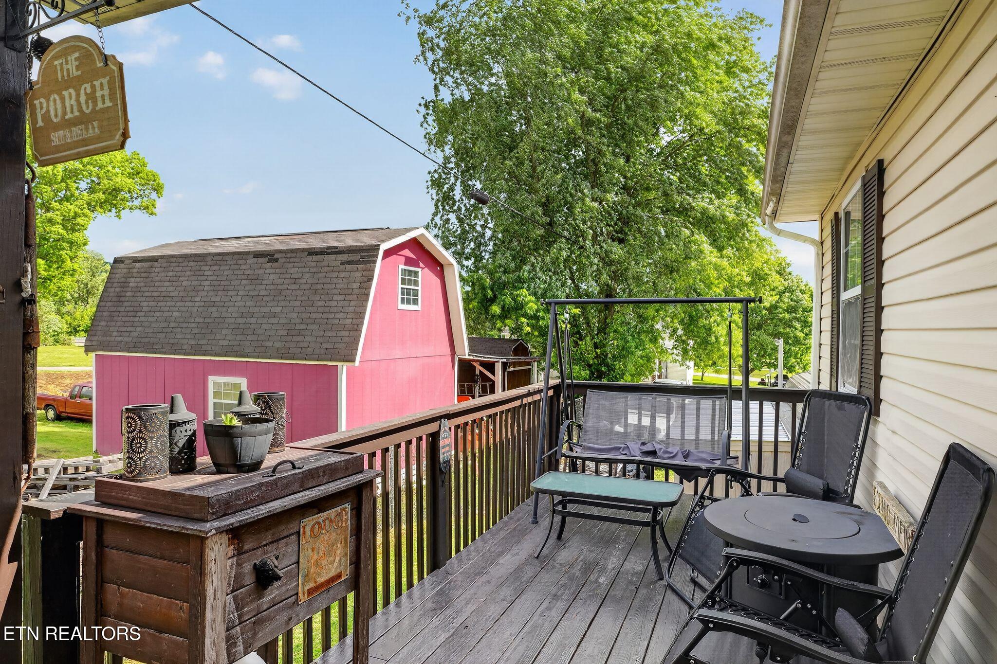 206 E Maple Street Caryville TN 37714