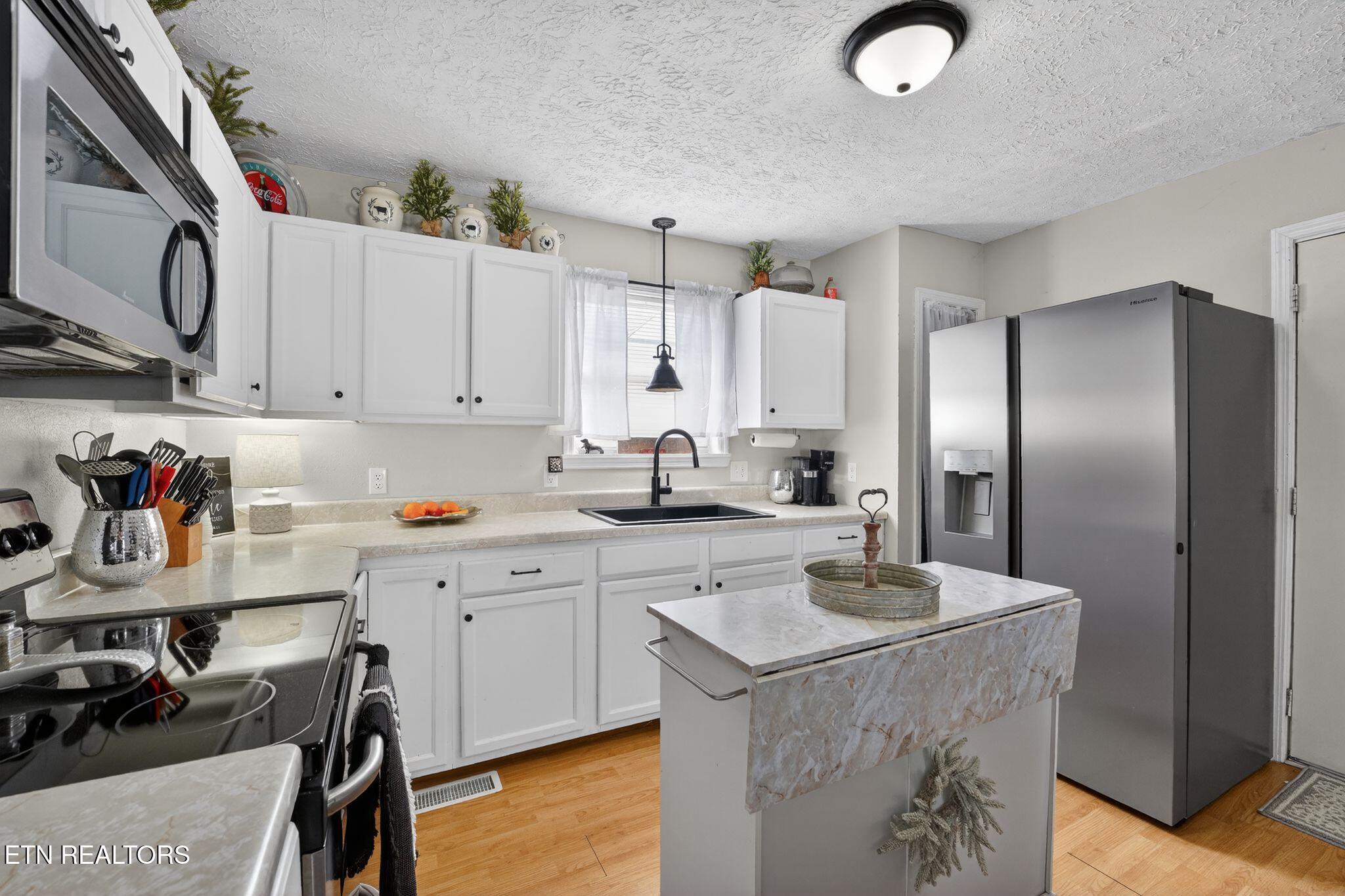 206 E Maple Street Caryville TN 37714