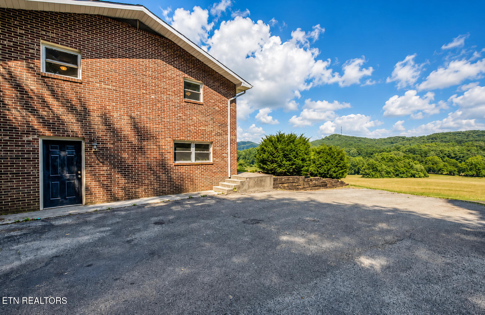 1306 Brushy Valley Road Heiskell TN 37754