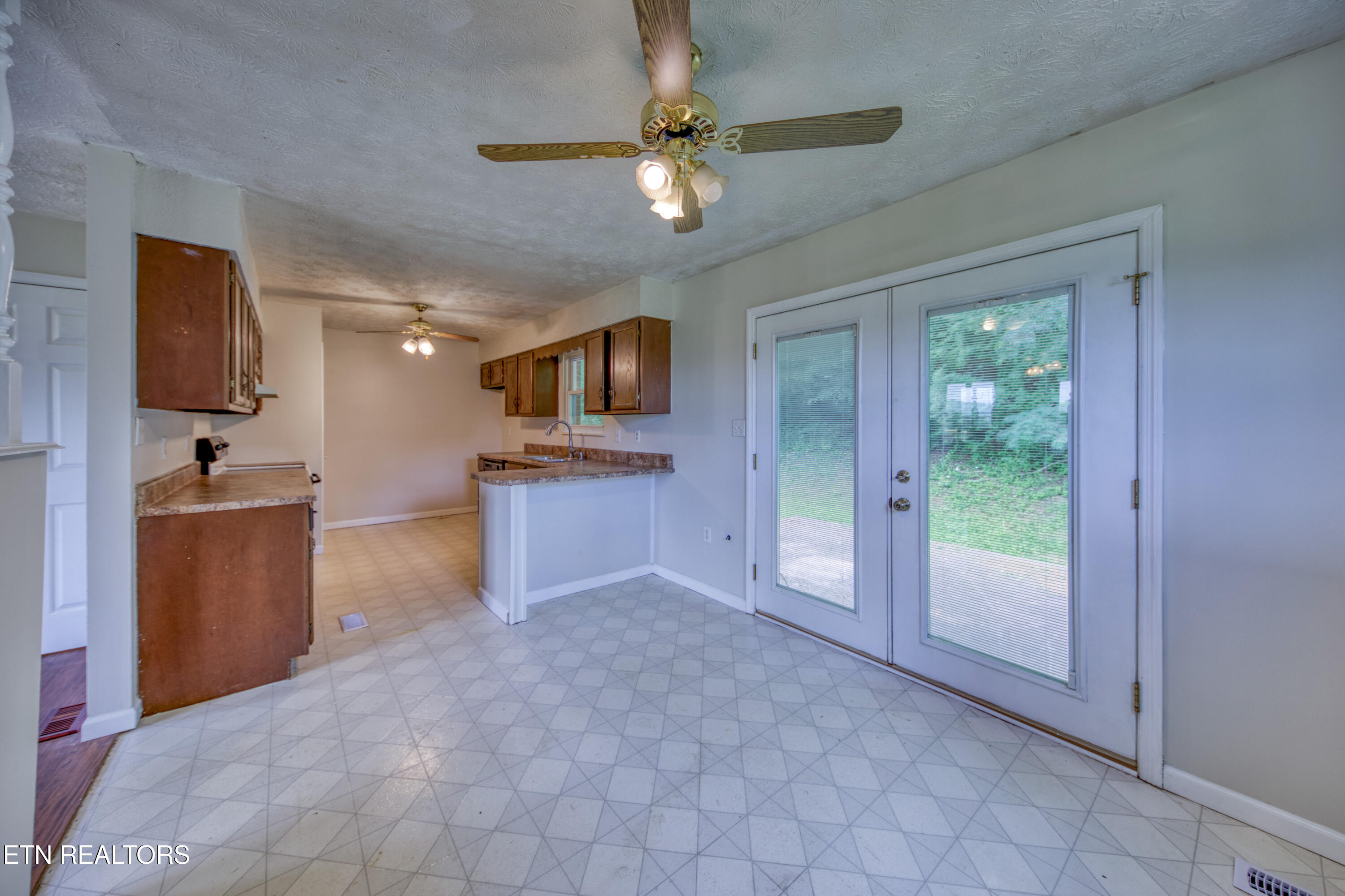 1306 Brushy Valley Road Heiskell TN 37754