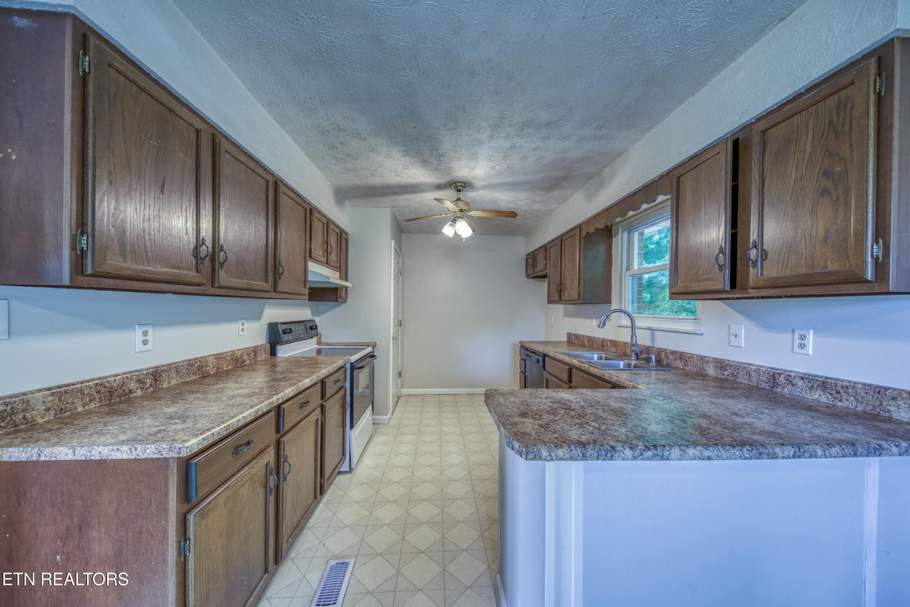 1306 Brushy Valley Road Heiskell TN 37754