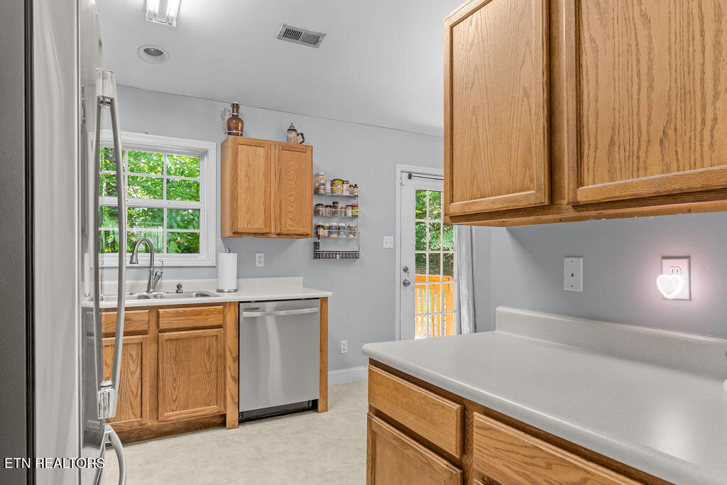 624 Liverpool Lane Knoxville TN 37920