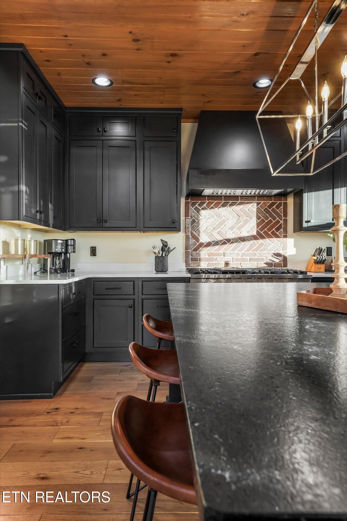 561 Edgewood Drive Gatlinburg TN 37738