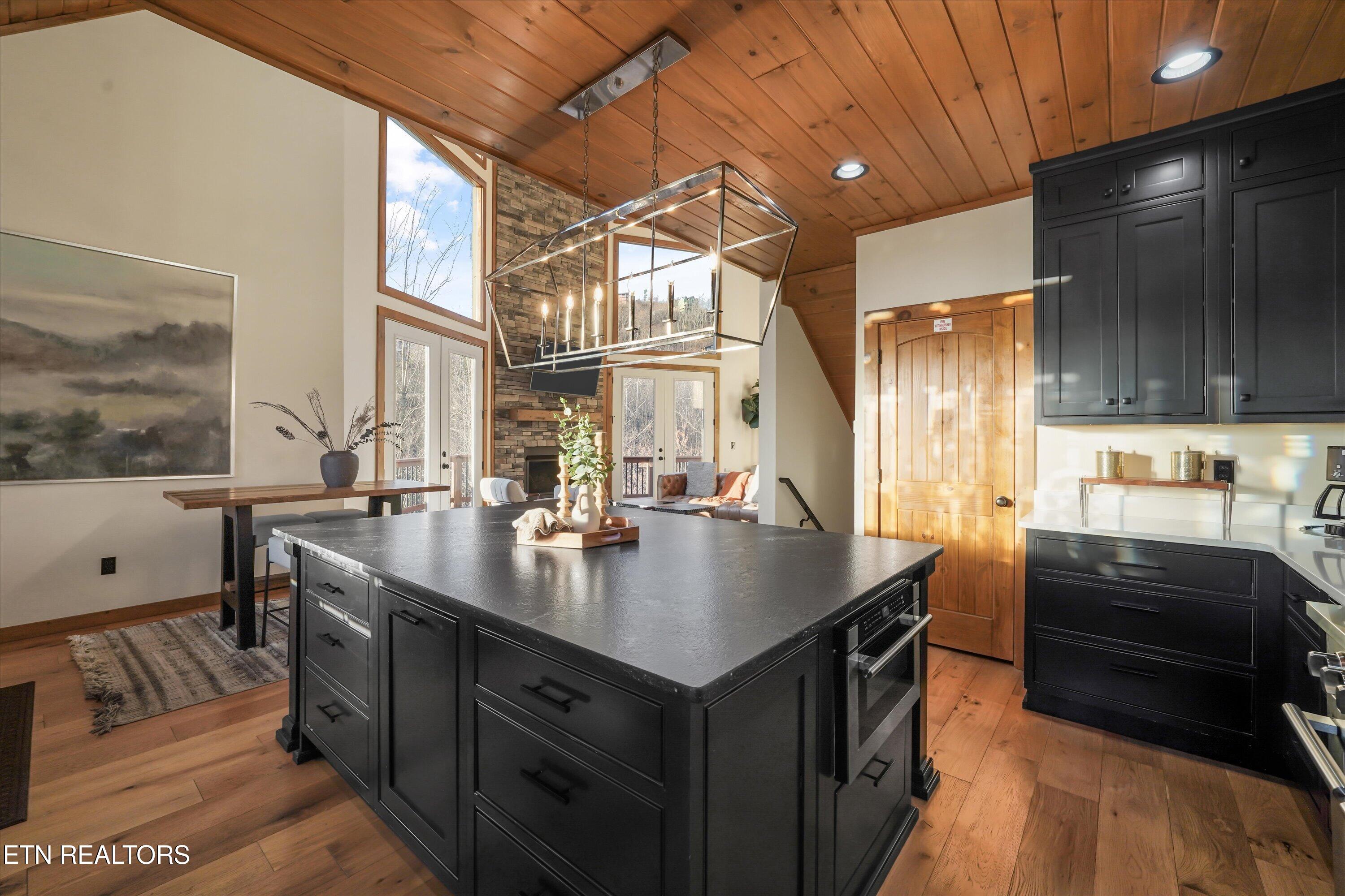 561 Edgewood Drive Gatlinburg TN 37738