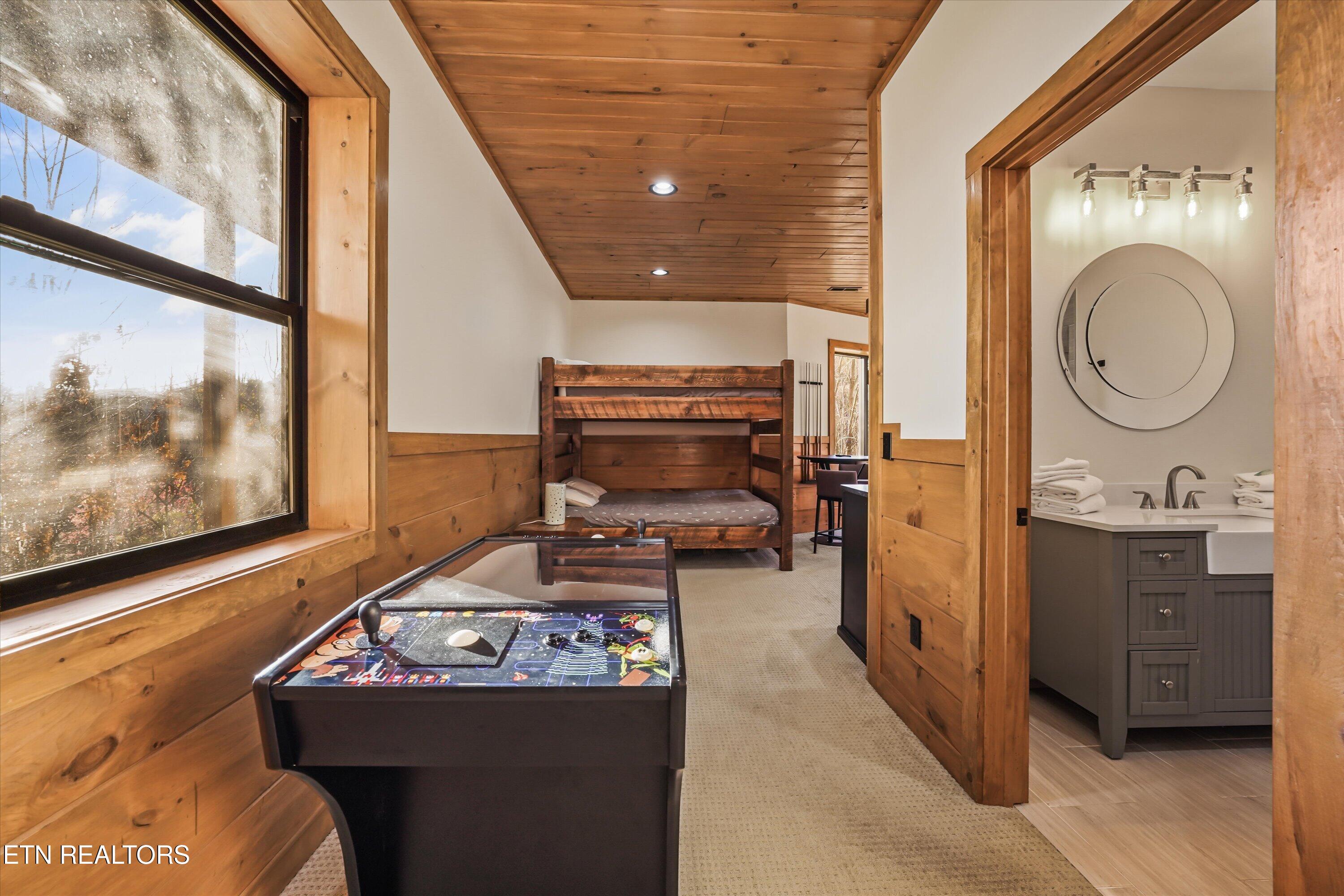 561 Edgewood Drive Gatlinburg TN 37738