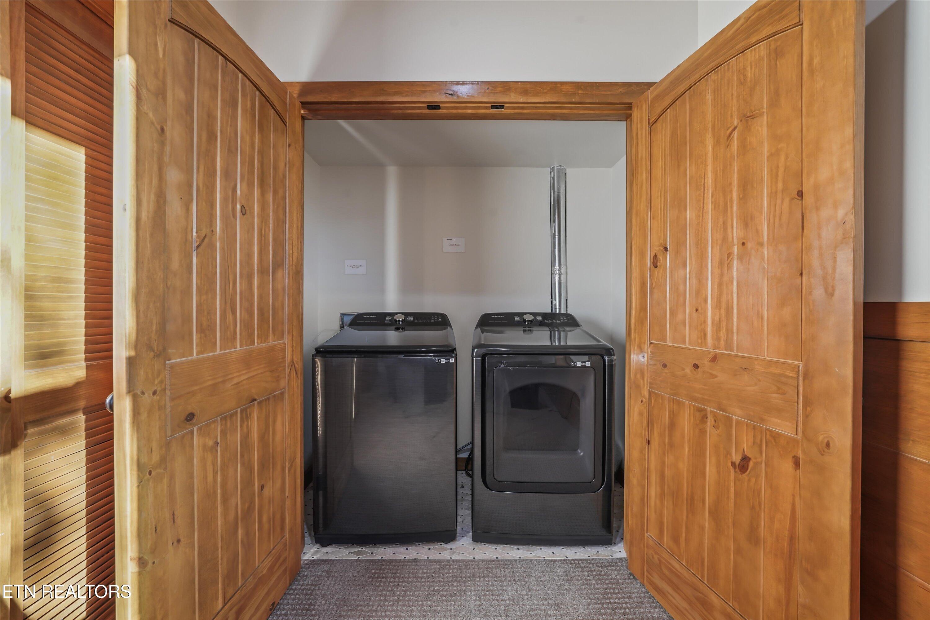 561 Edgewood Drive Gatlinburg TN 37738