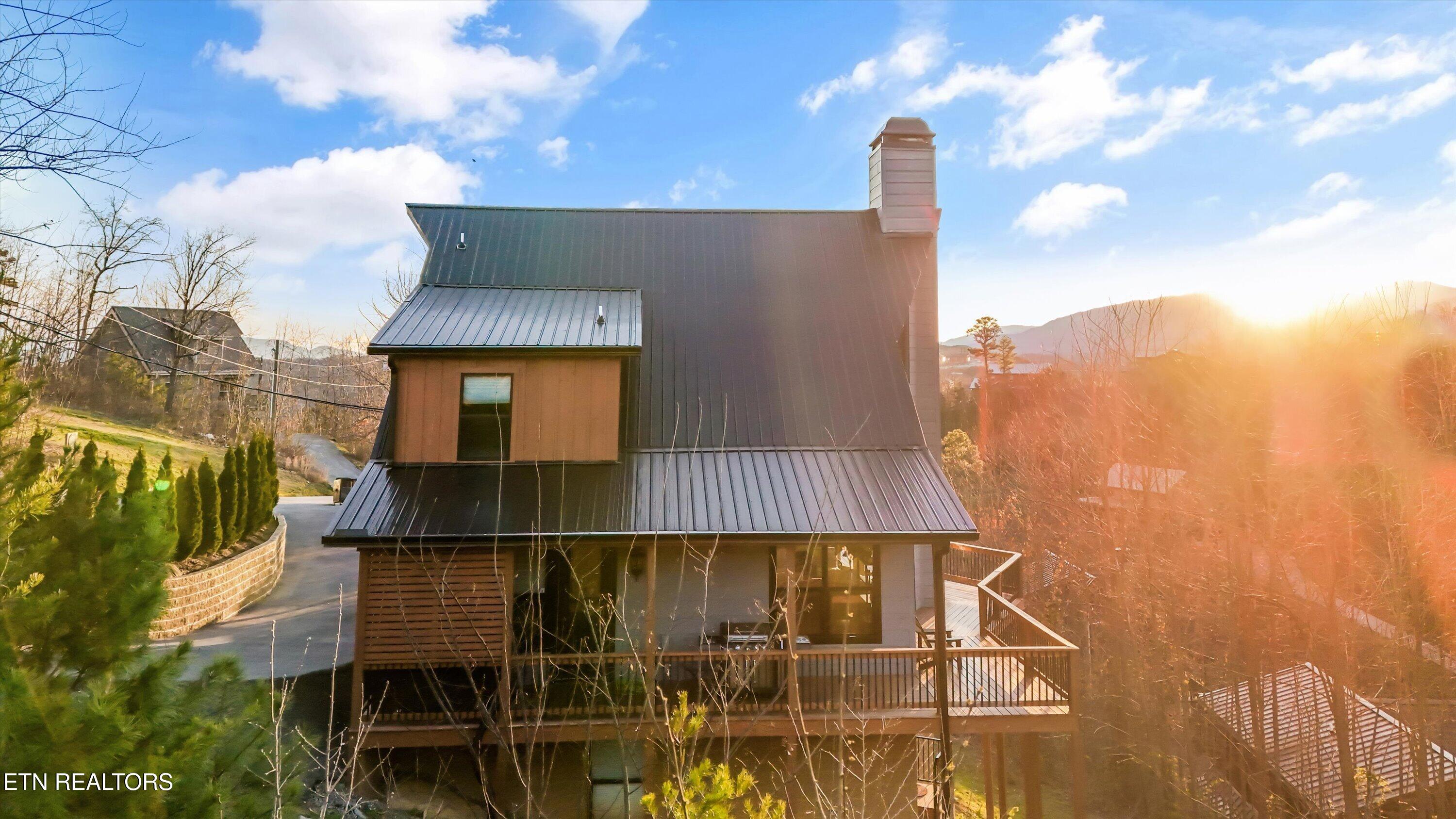 561 Edgewood Drive Gatlinburg TN 37738