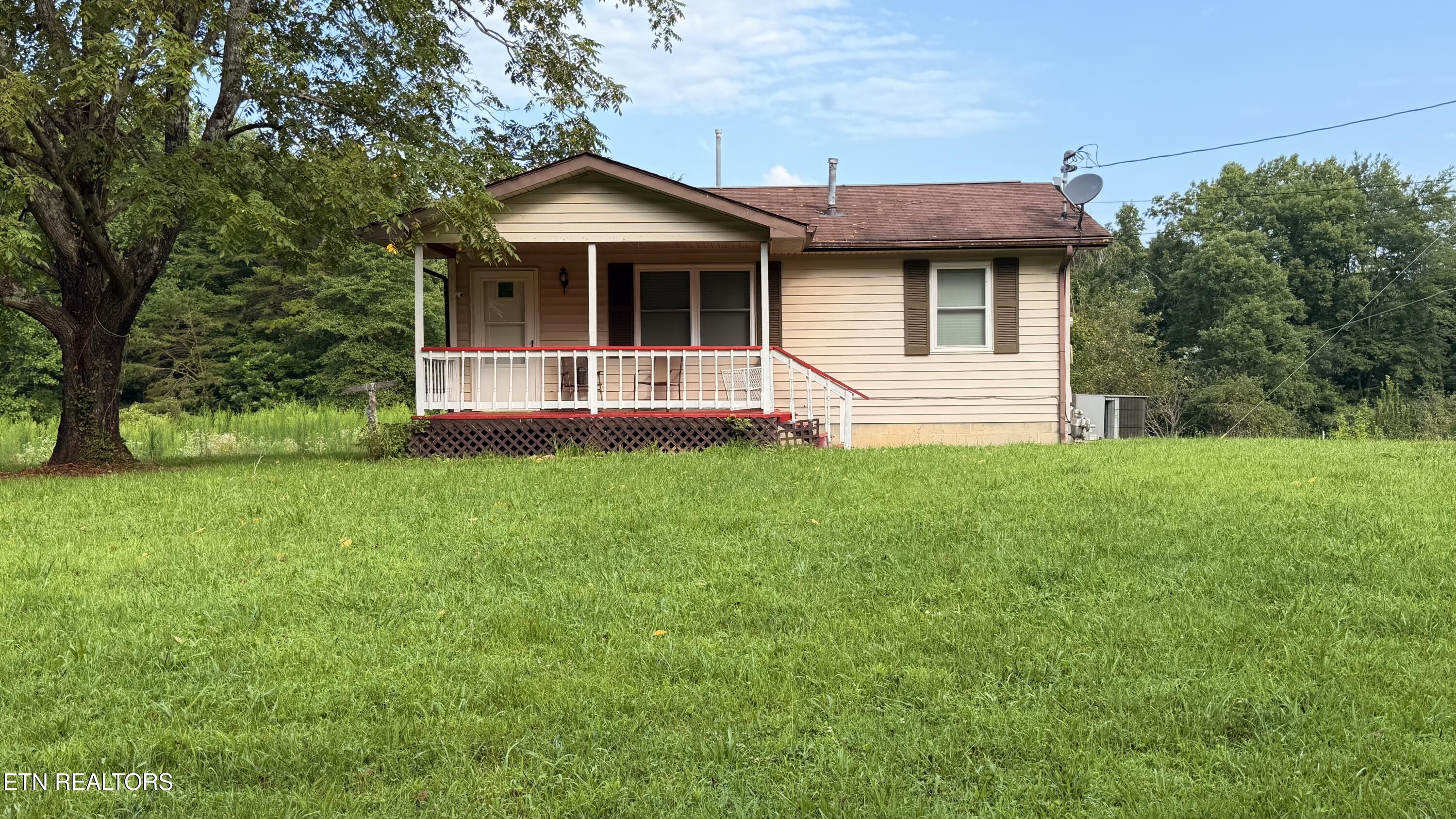 420 Black Oak Road Oneida TN 37841