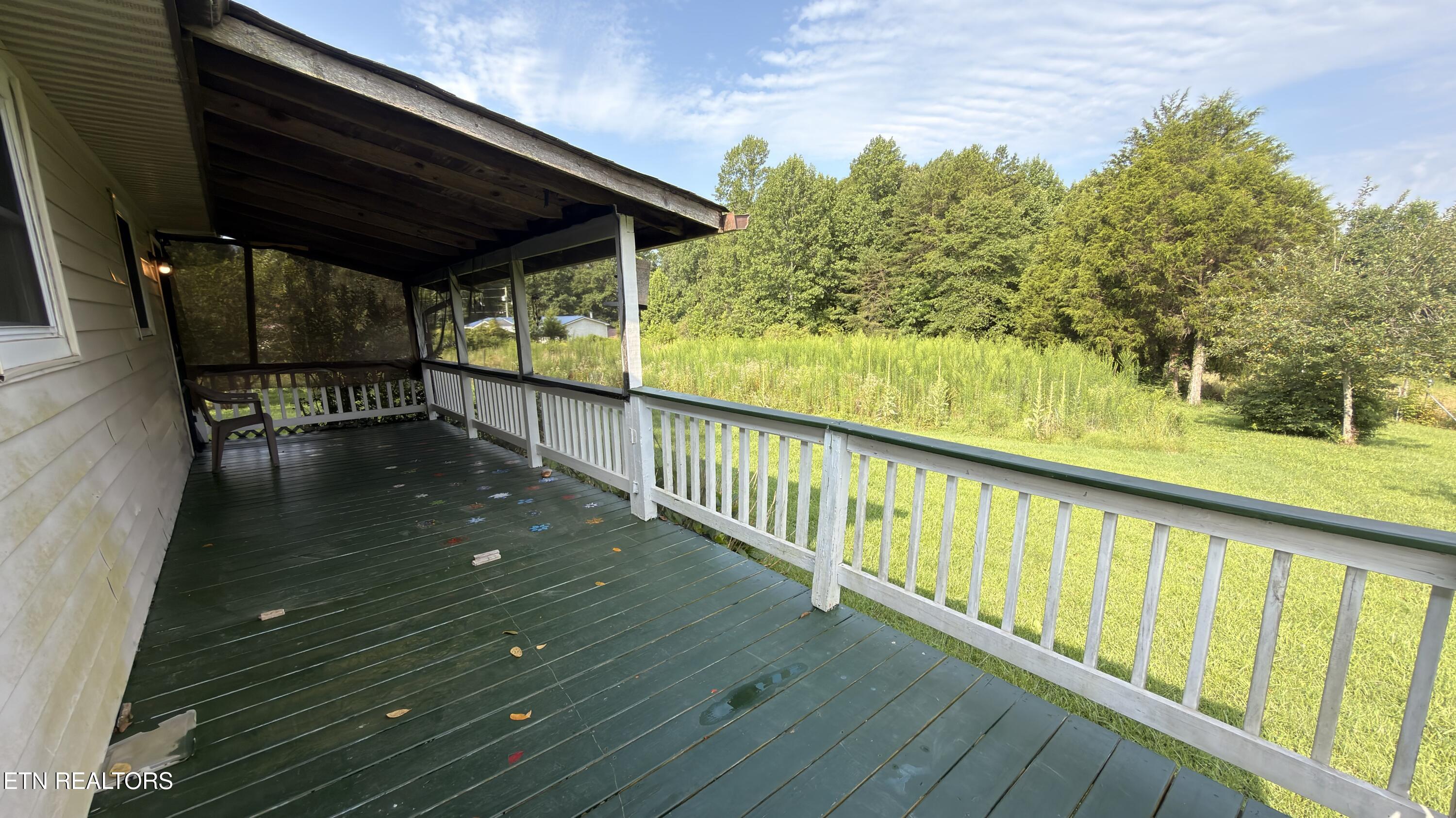 420 Black Oak Road Oneida TN 37841