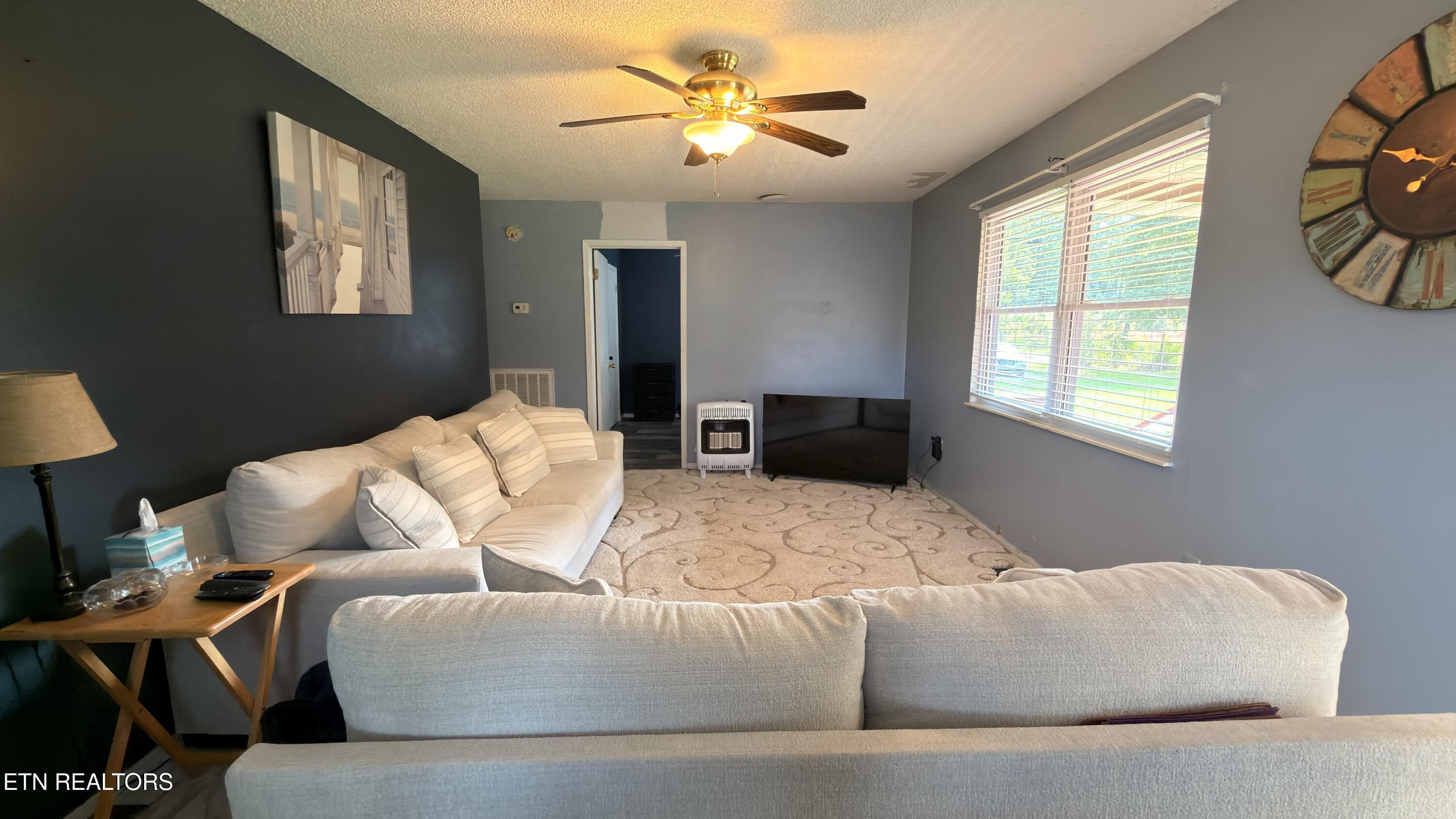 420 Black Oak Road Oneida TN 37841