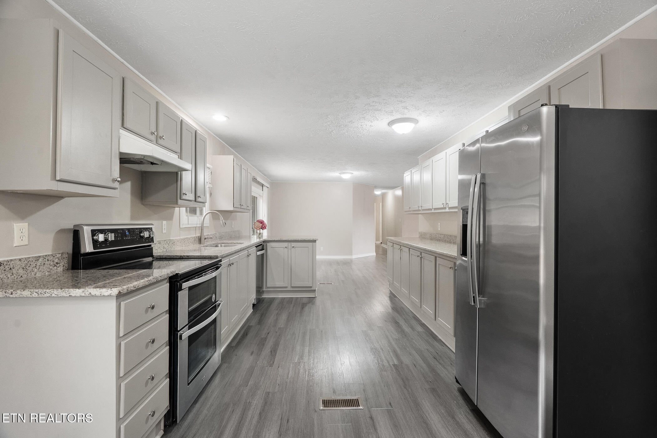 150 E Raccoon Valley Drive Heiskell TN 37754