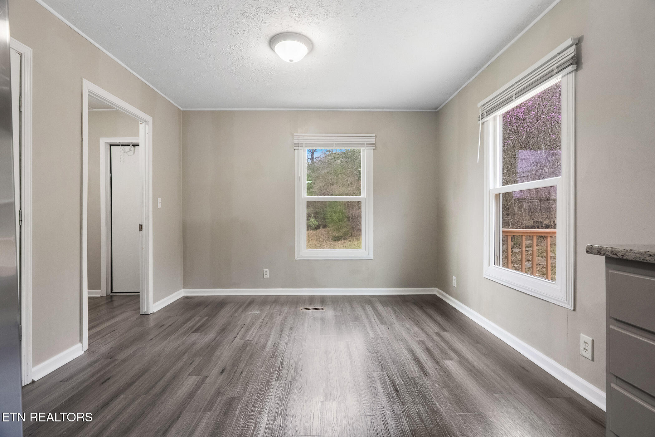 150 E Raccoon Valley Drive Heiskell TN 37754