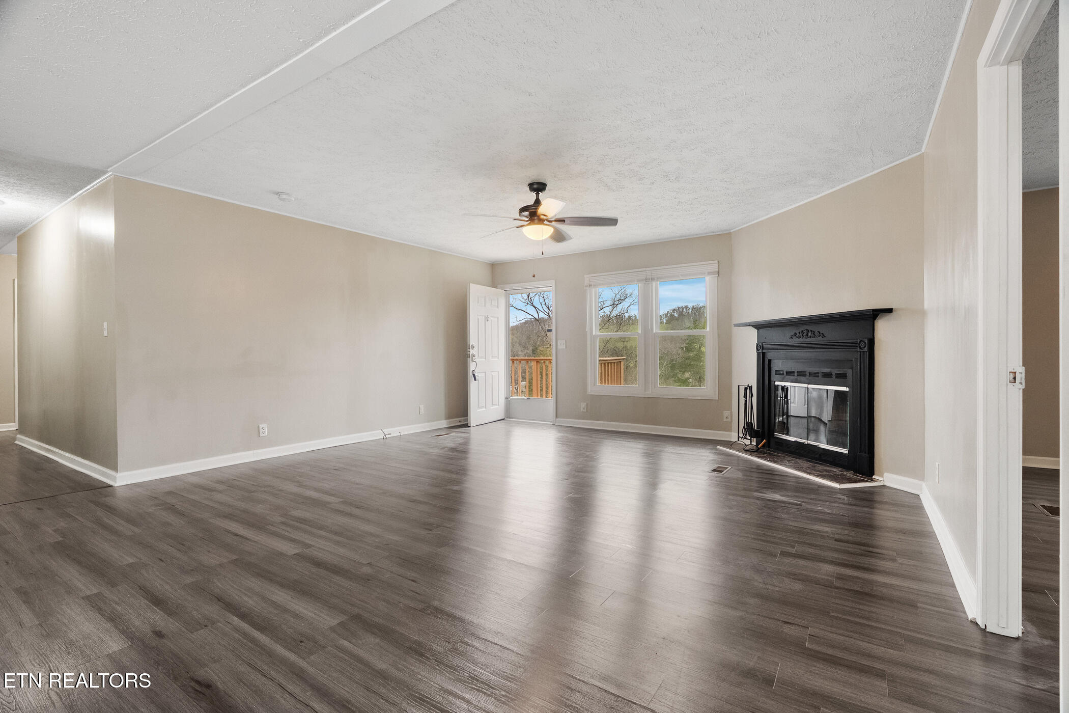 150 E Raccoon Valley Drive Heiskell TN 37754