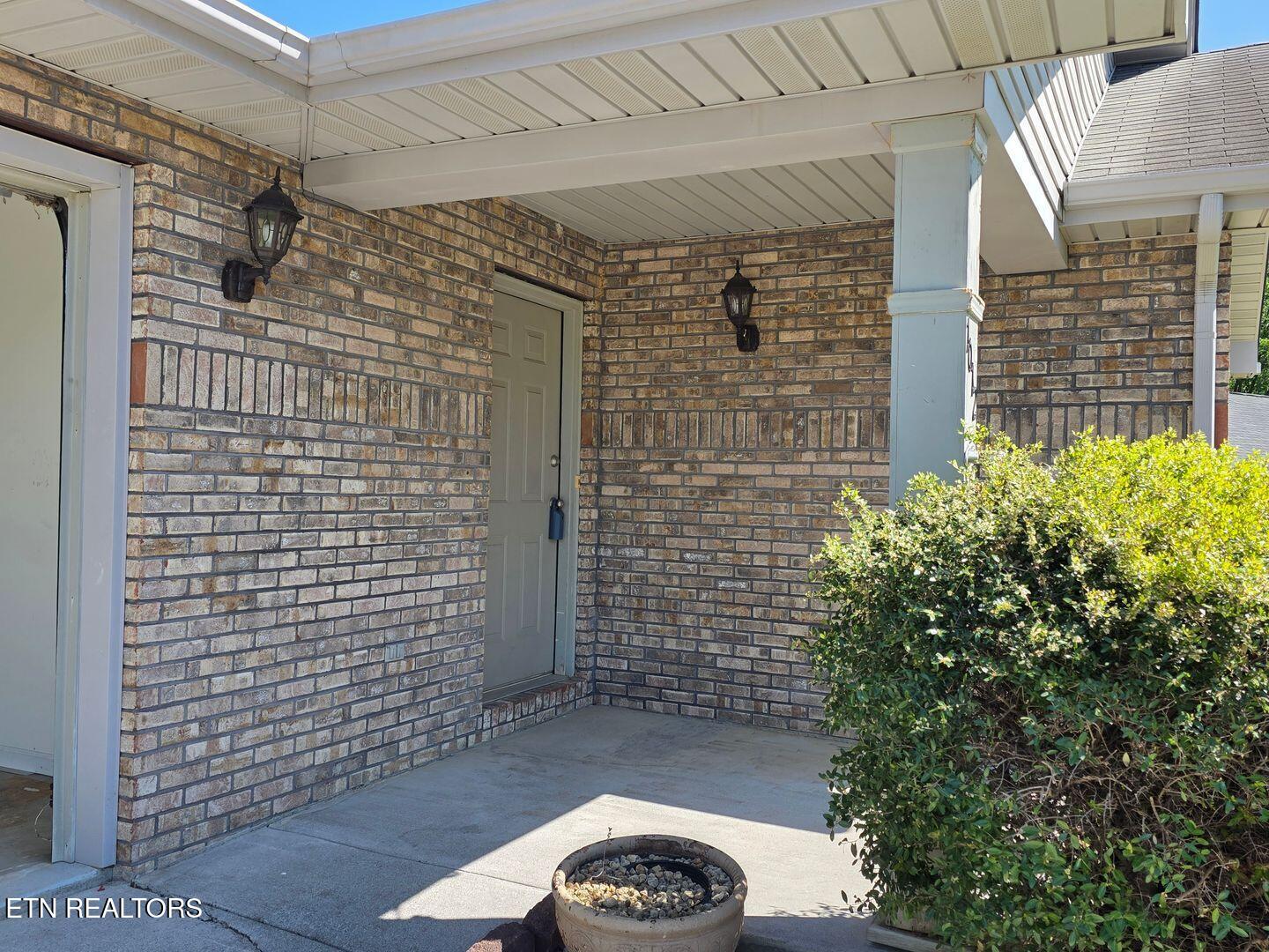 1012 Willow Creek Circle Maryville TN 37804