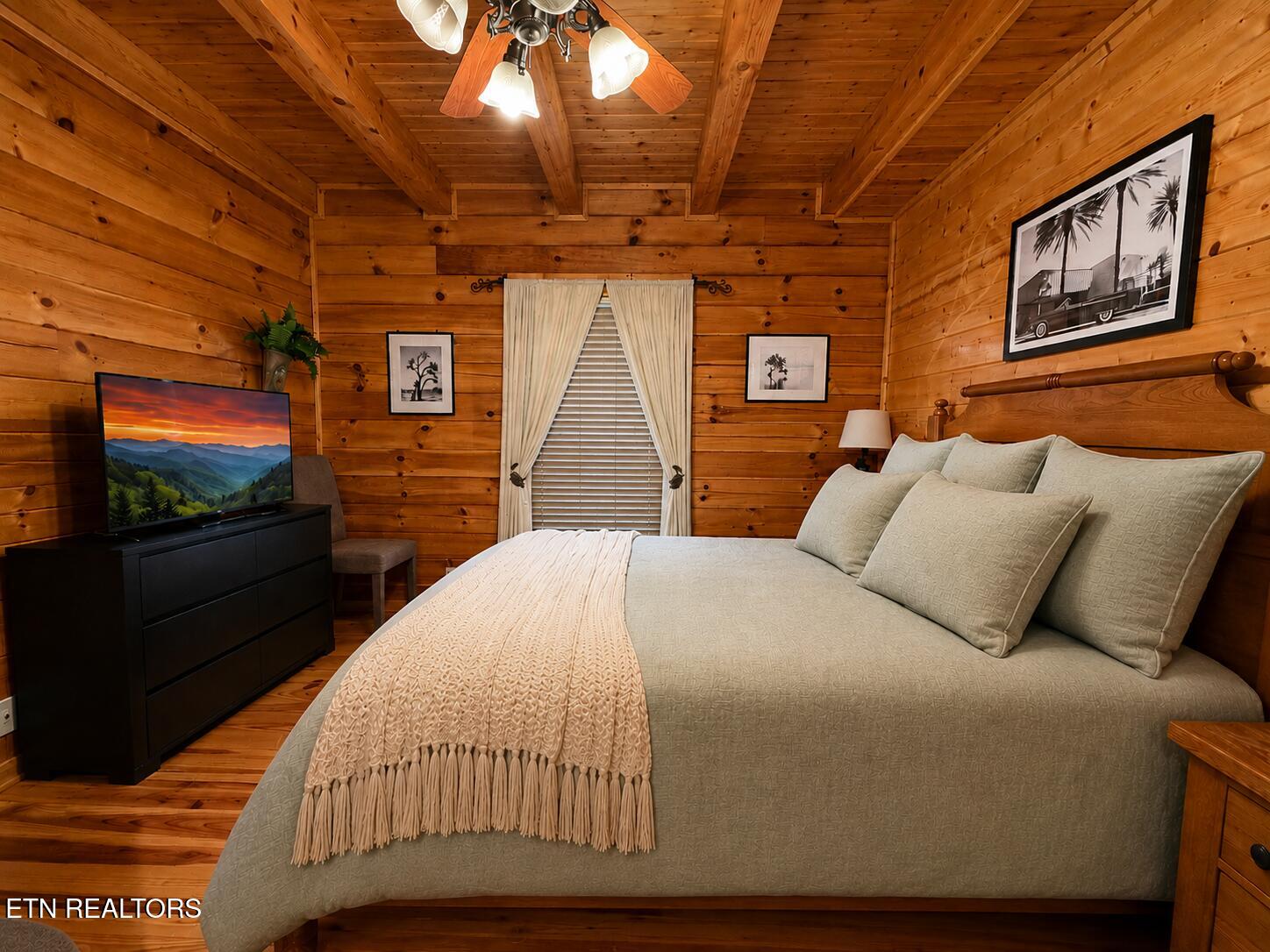 612 Cherry Blossom Way Pigeon Forge TN 37863